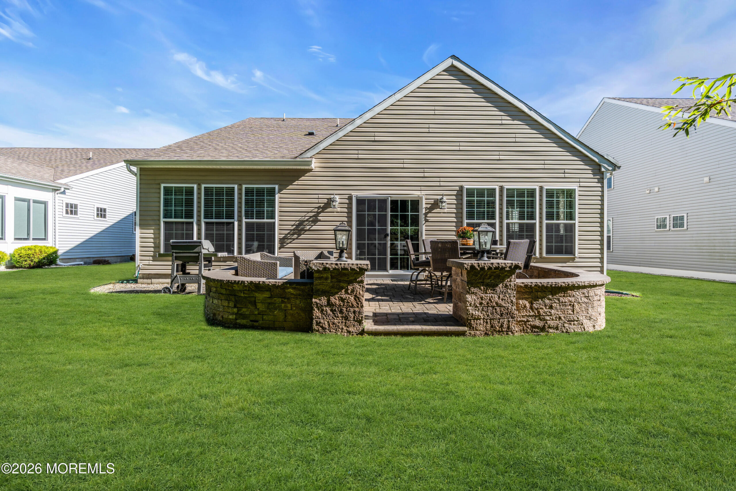 18 W Campania Lane, Farmingdale, NJ, 07727 image 56