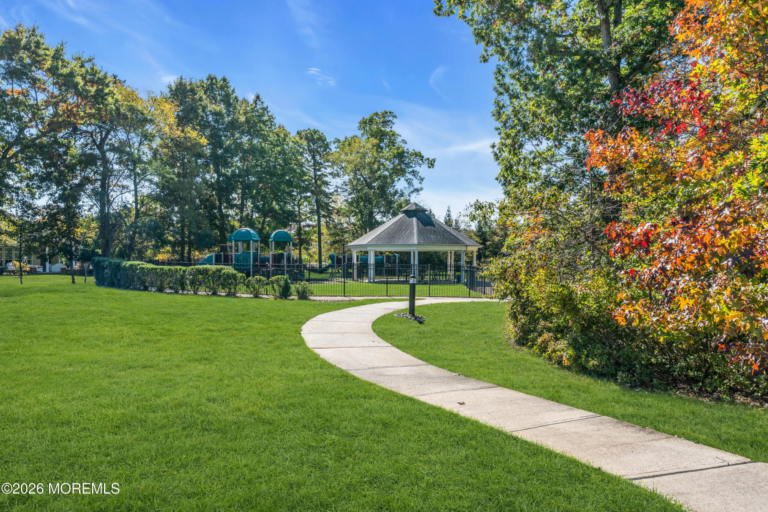 18 W Campania Lane, Farmingdale, NJ, 07727 image 75