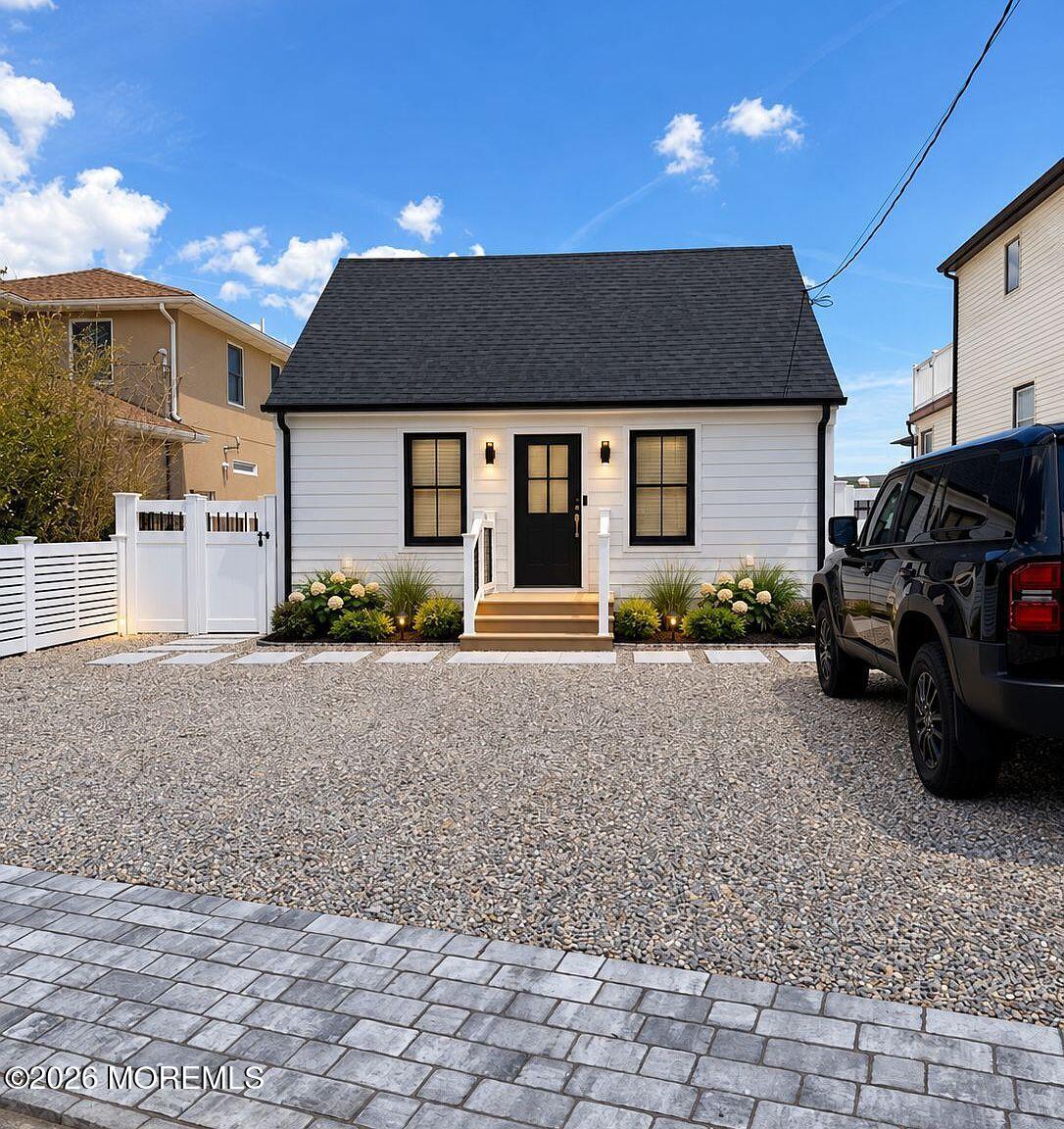 3216 Windsor Avenue Image 2