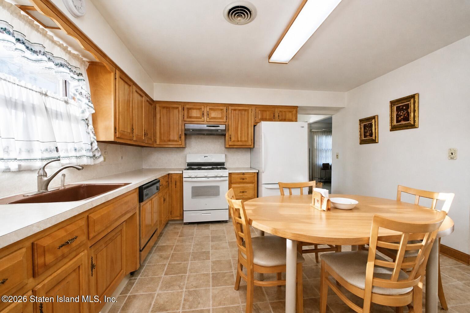 50 Jerome Road, Staten Island, NY, 10305 image 10