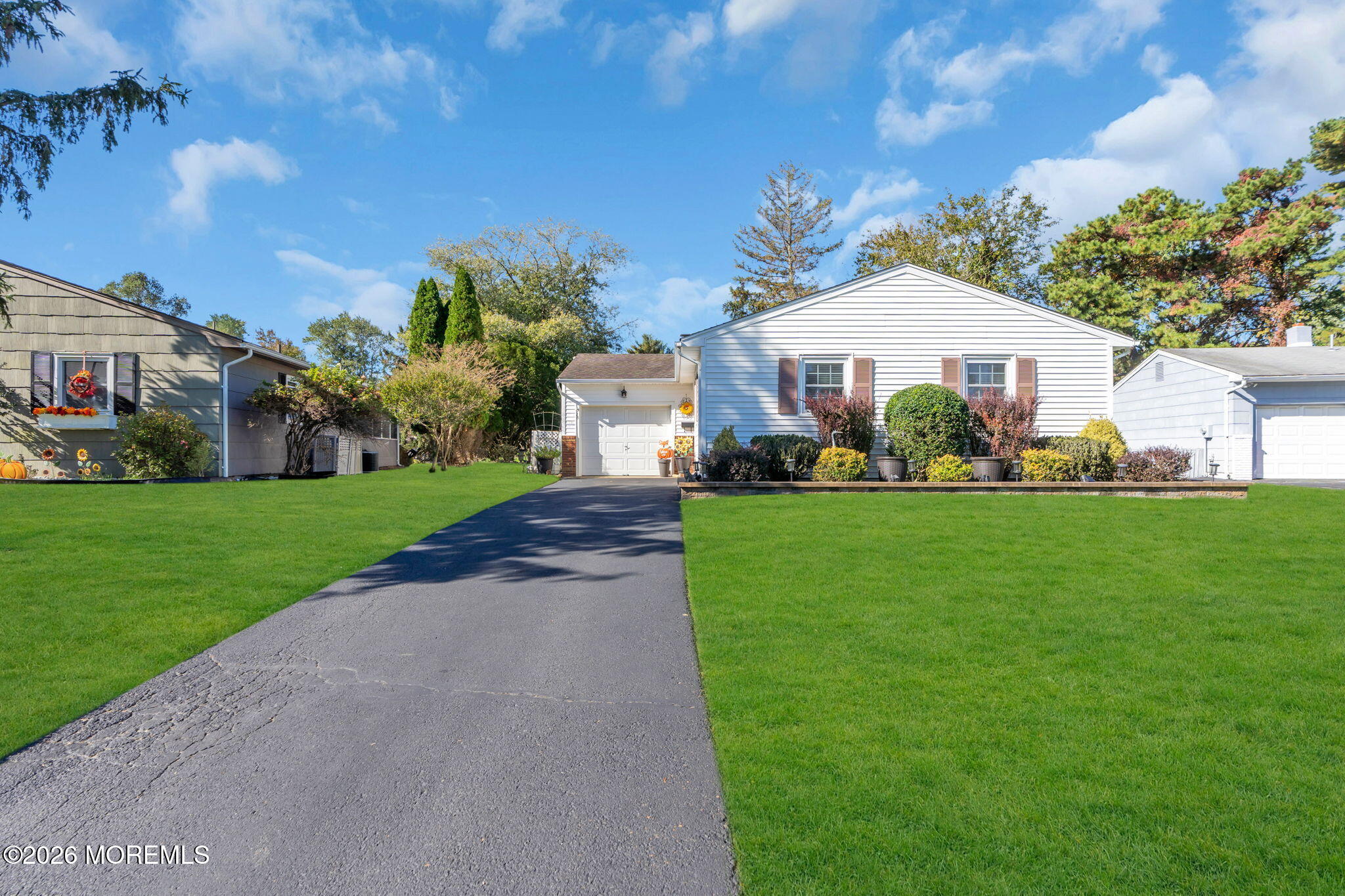 16 Concord Lane Image 1