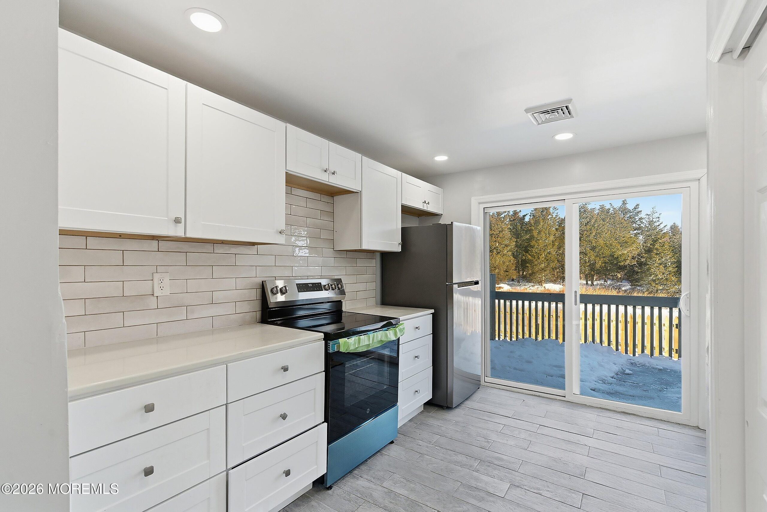 16 Surfside Boulevard Image 3