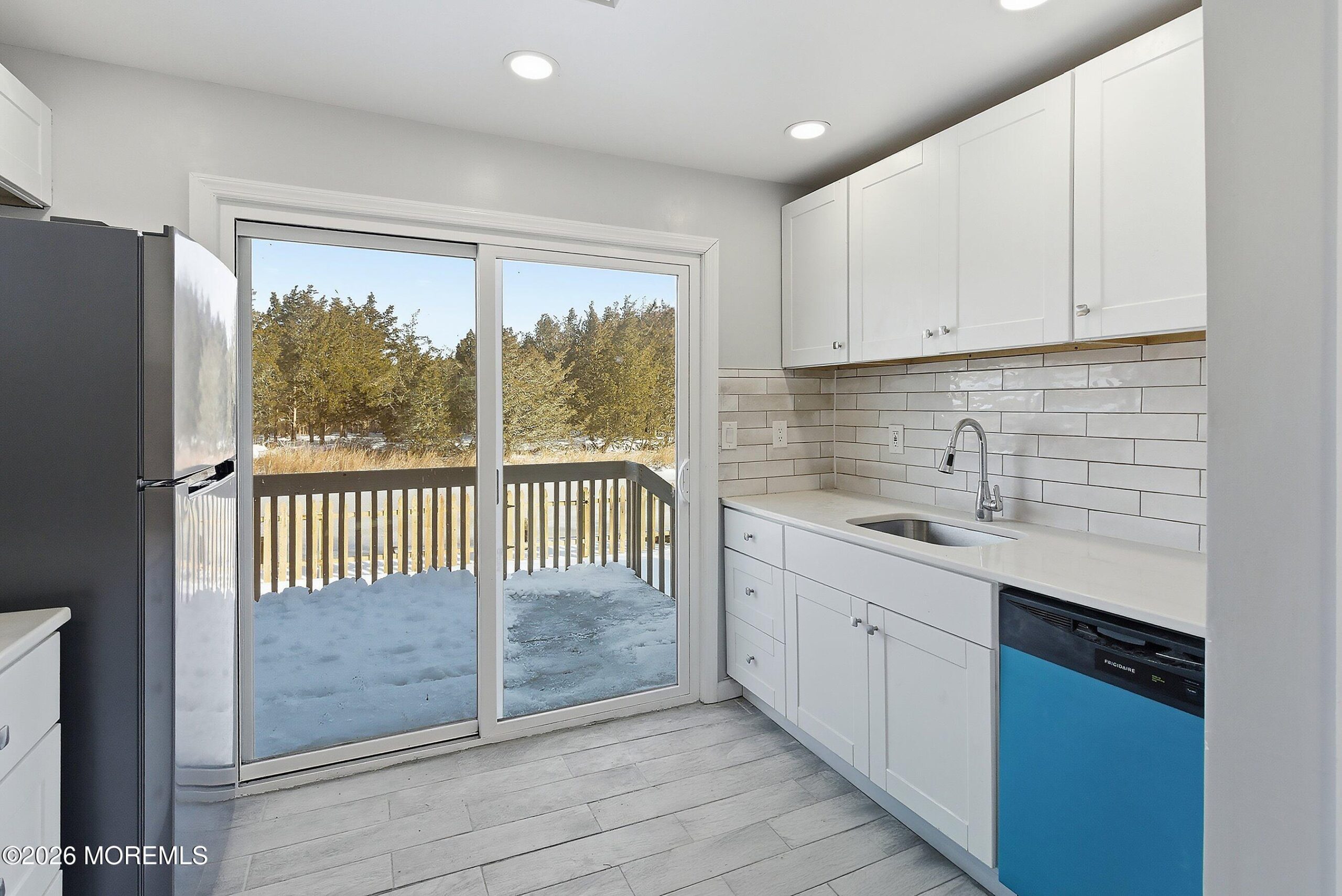 16 Surfside Boulevard Image 4