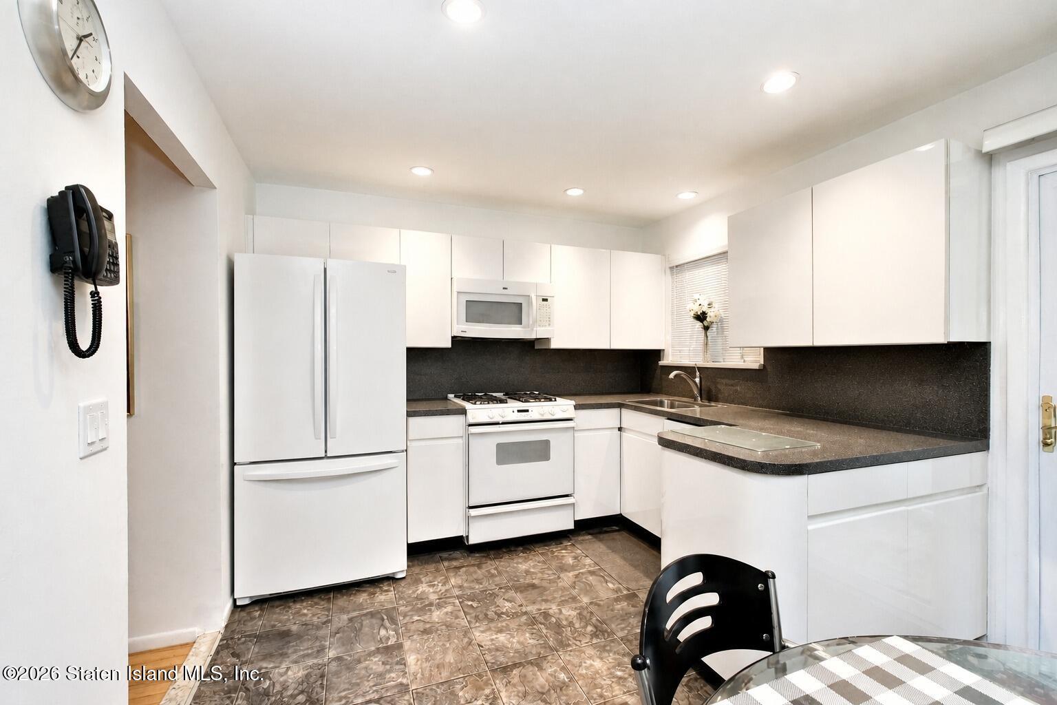95 Ebony Street, Staten Island, NY, 10306 image 9