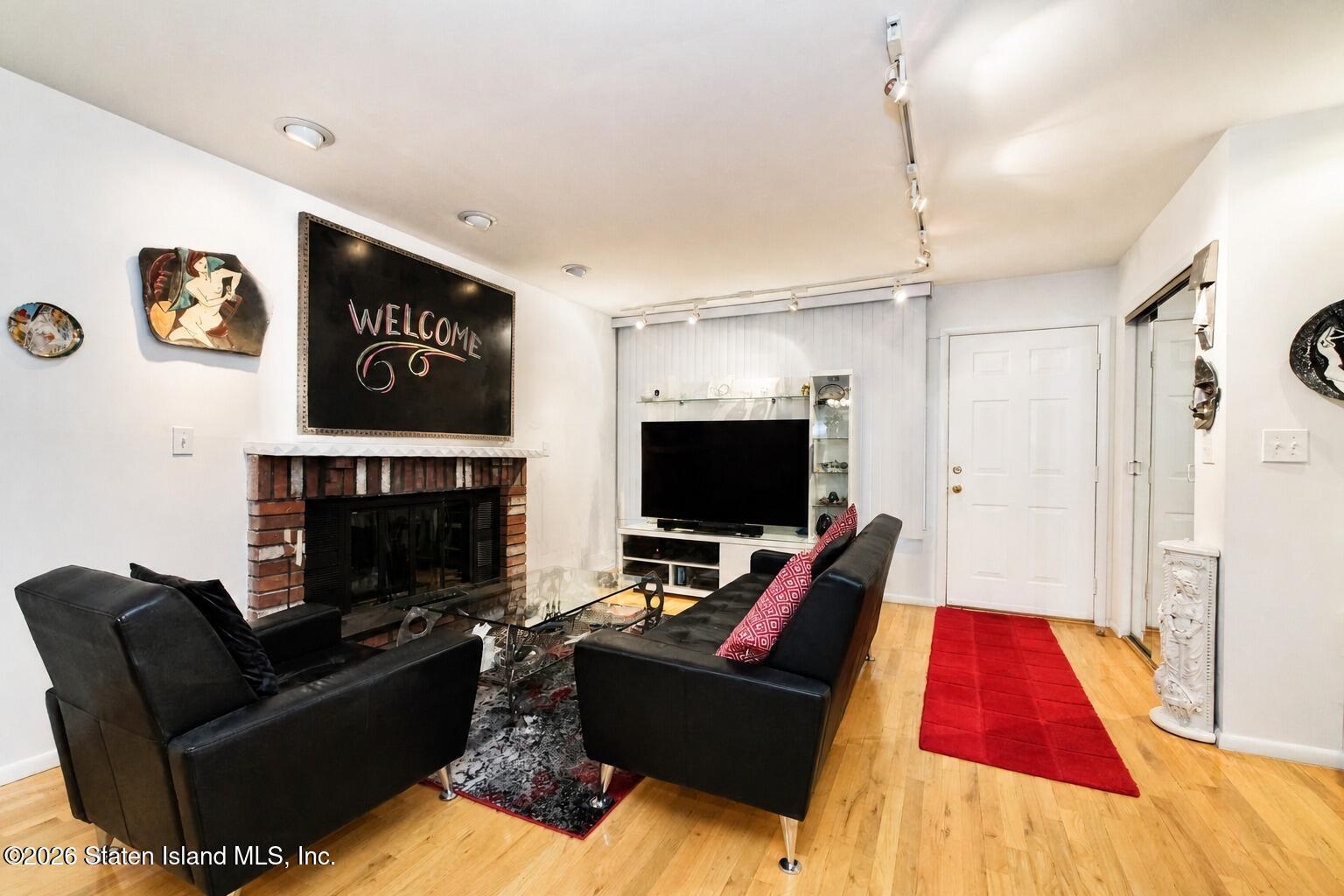 95 Ebony Street Image 3