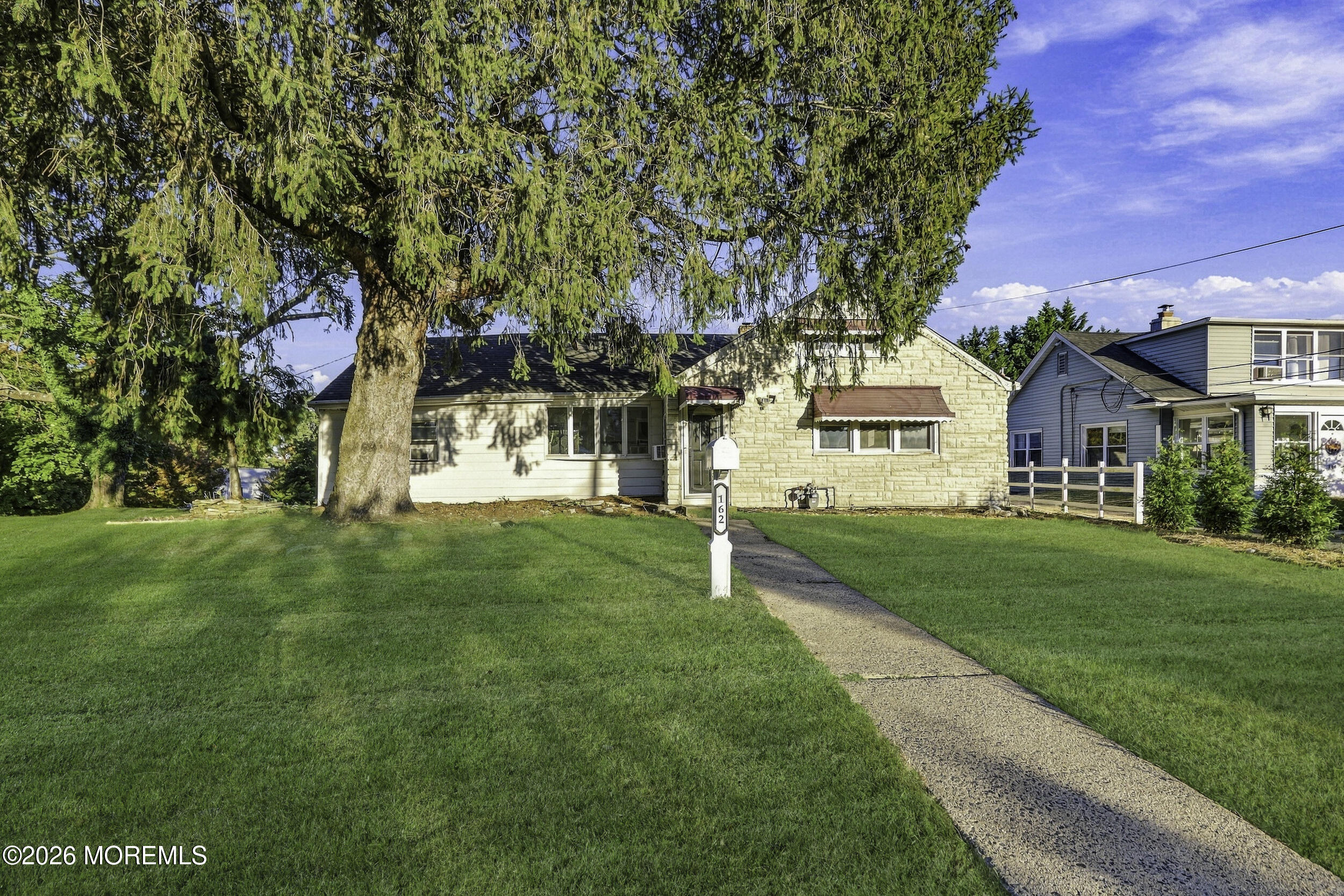 162 Concord Avenue, Leonardo, NJ, 07737