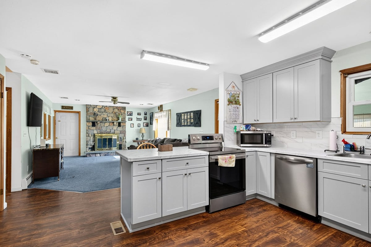 53 Hoffman Road Image 4