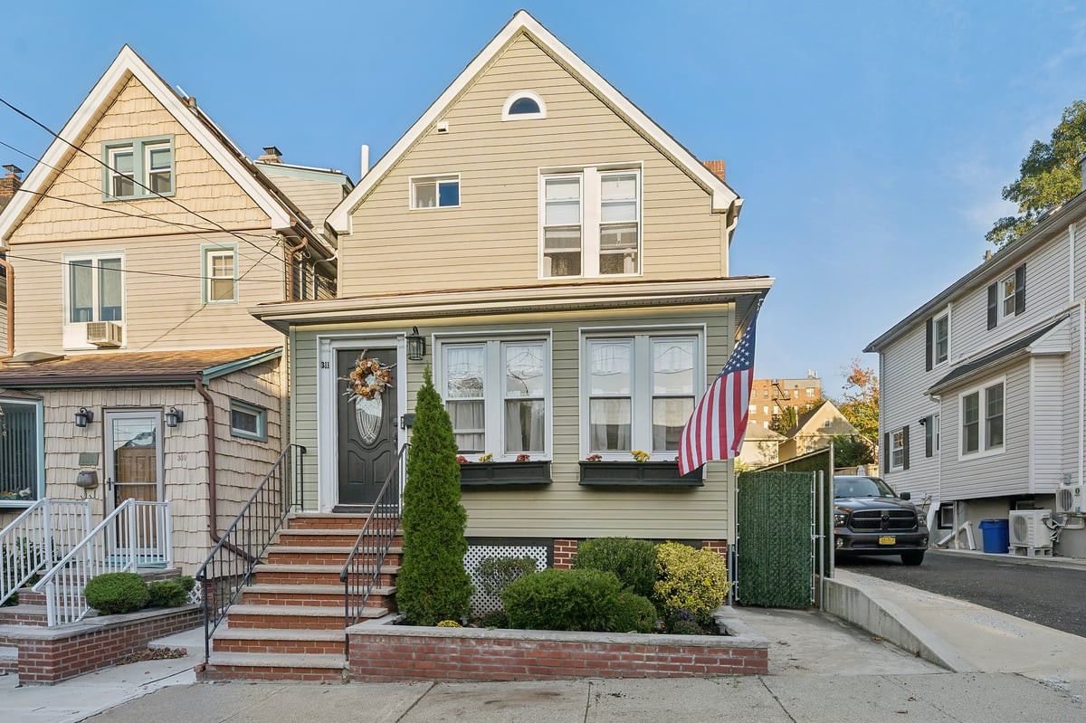 311 Sharon Avenue, Staten Island, NY, 10301 image 24