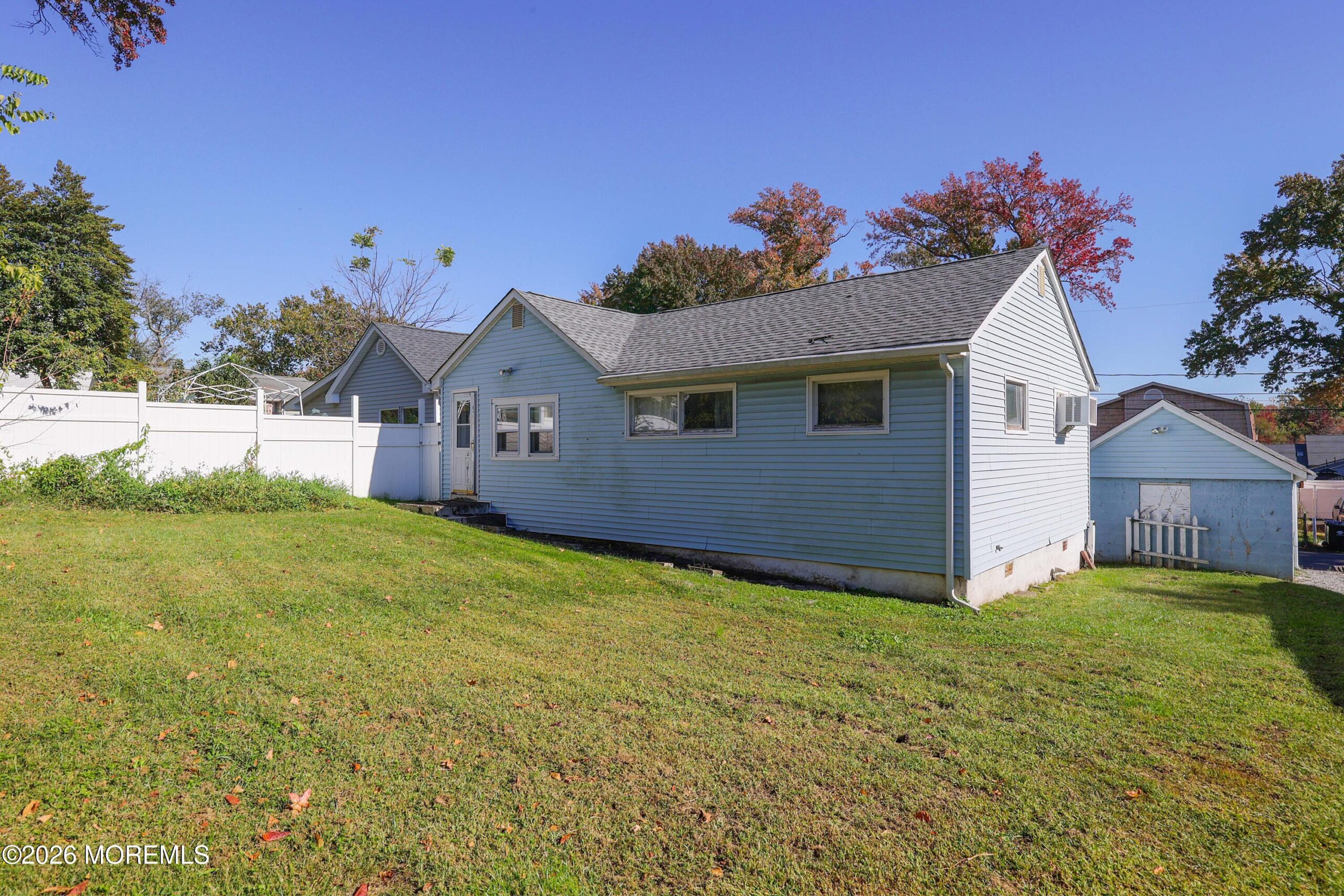 814 Forrest Avenue Image 5