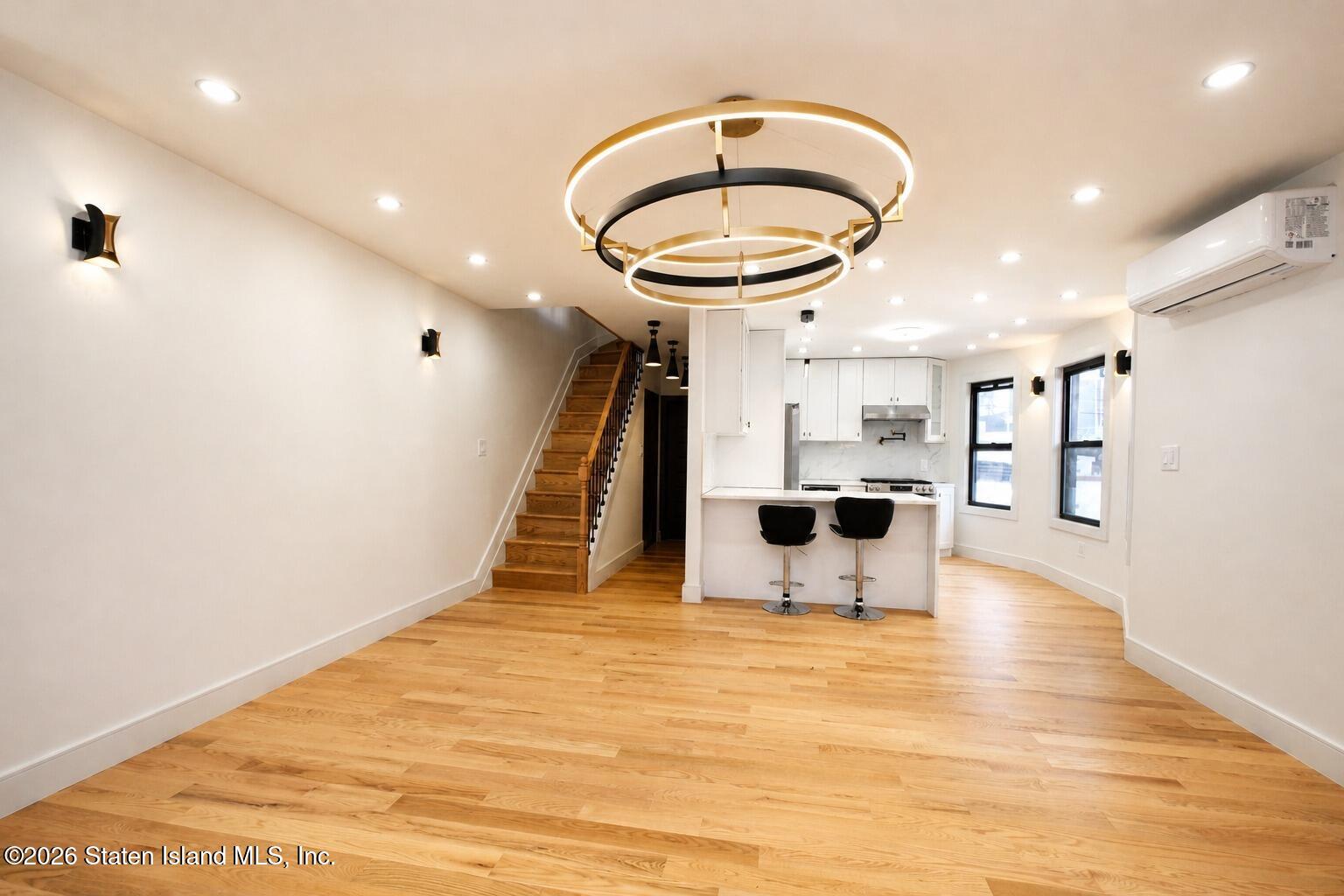 838 Troy Avenue Image 3