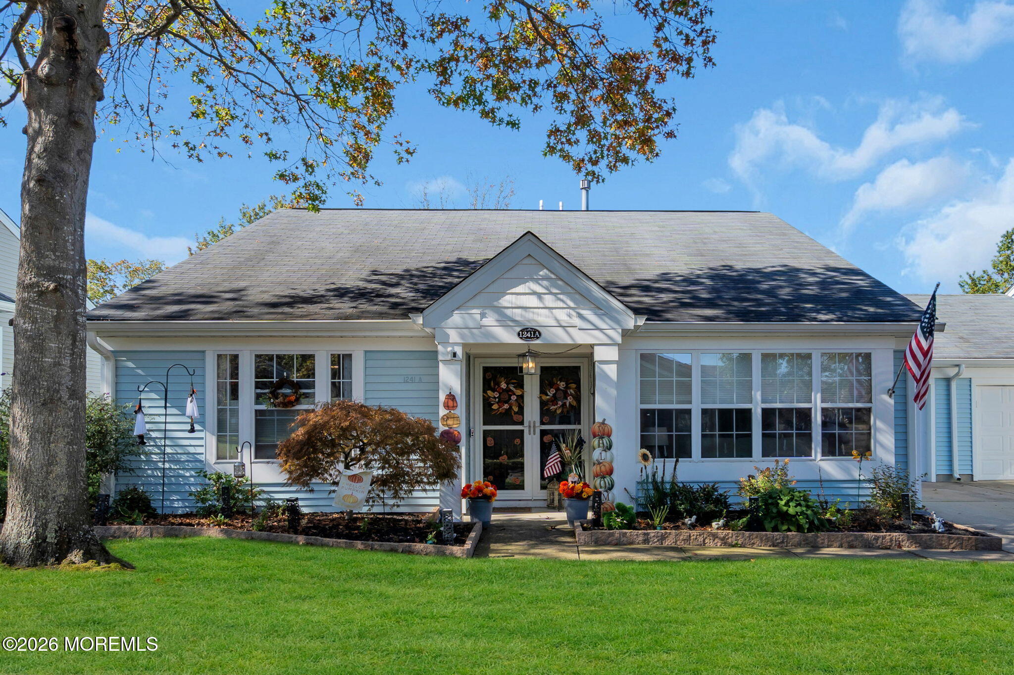 1241 Thornbury Lane A Image 2