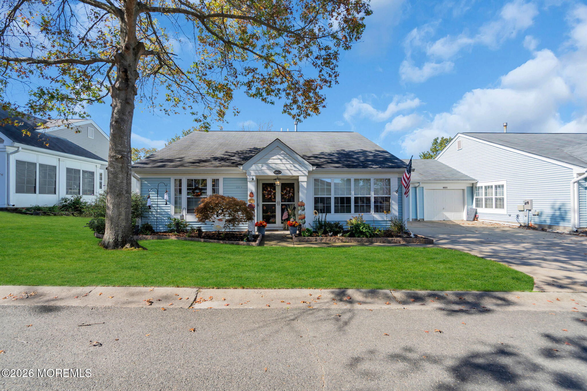 1241 Thornbury Lane A Image 4