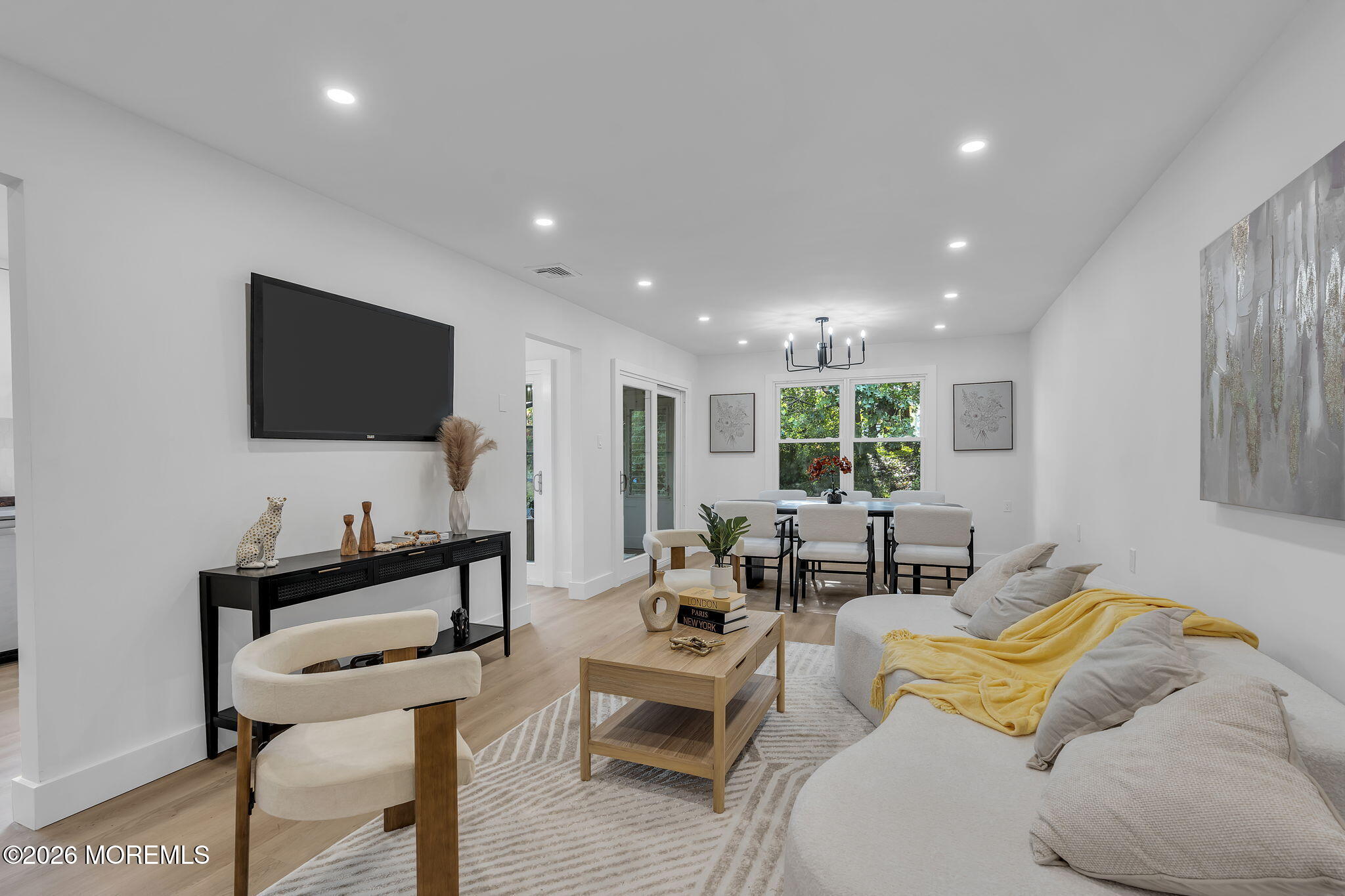 61 Blake Circle Image 3