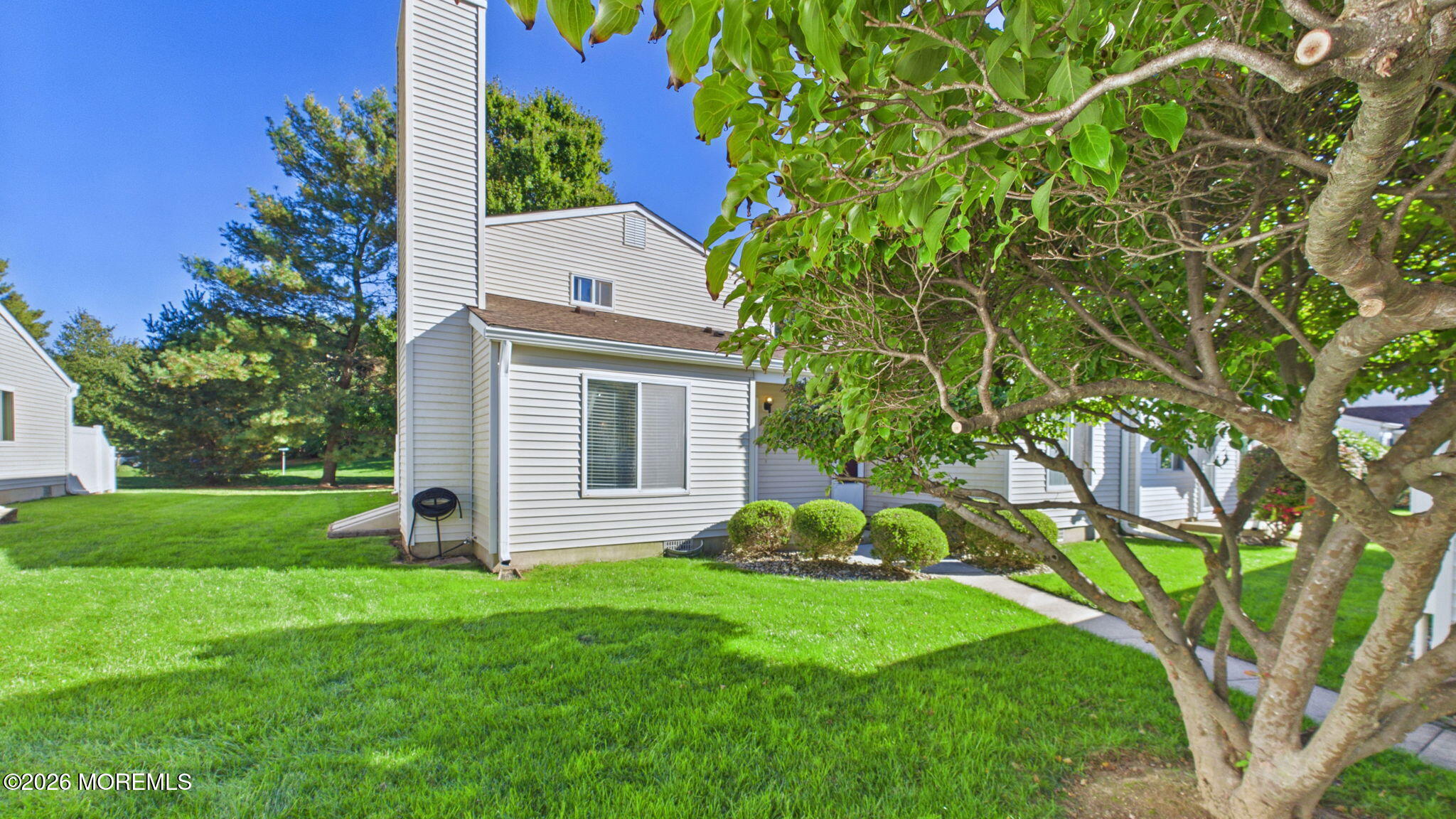 14 Woodmere Court Image 4
