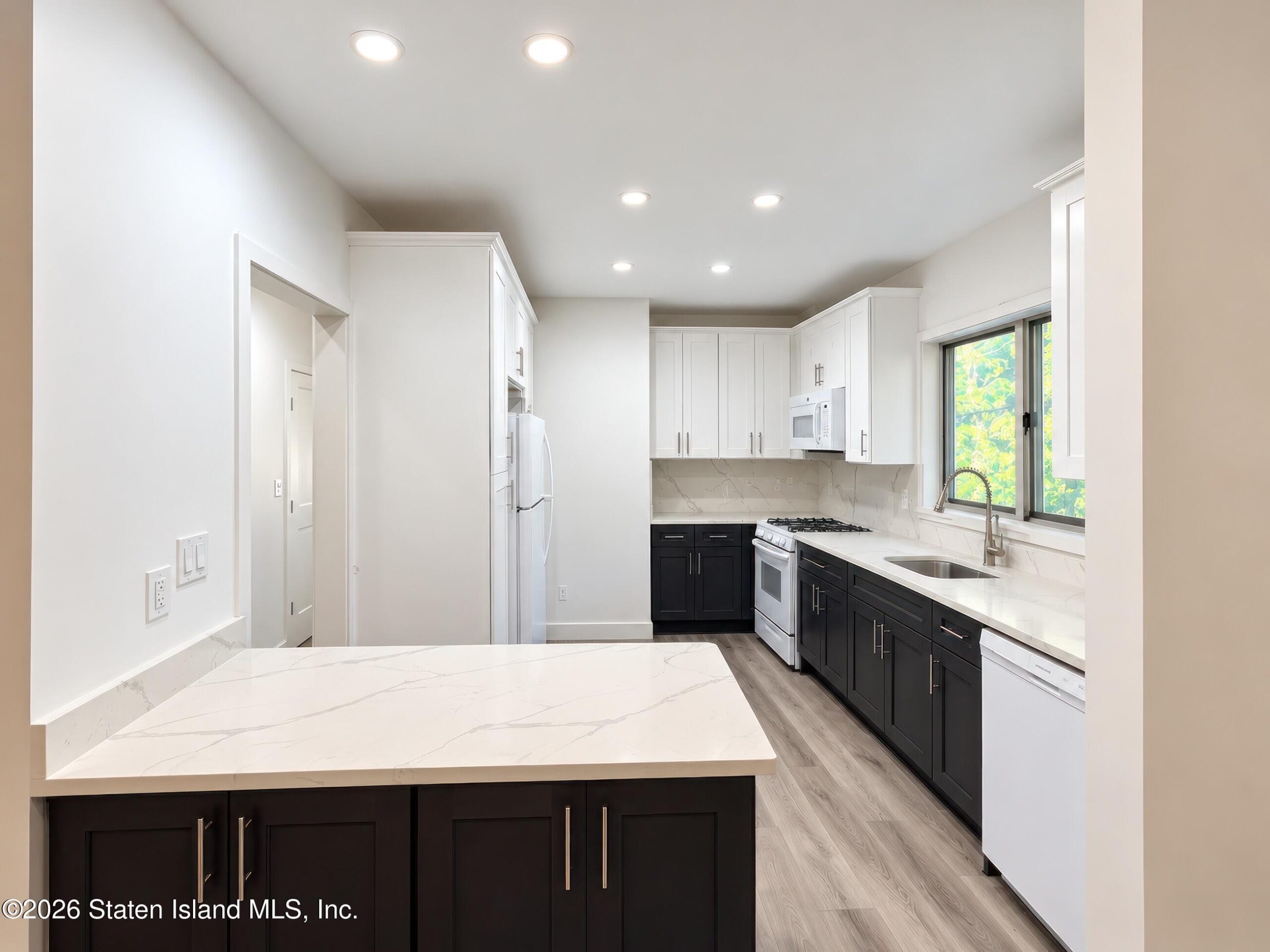 131 Cedarview Avenue, Staten Island, NY, 10306 image 7