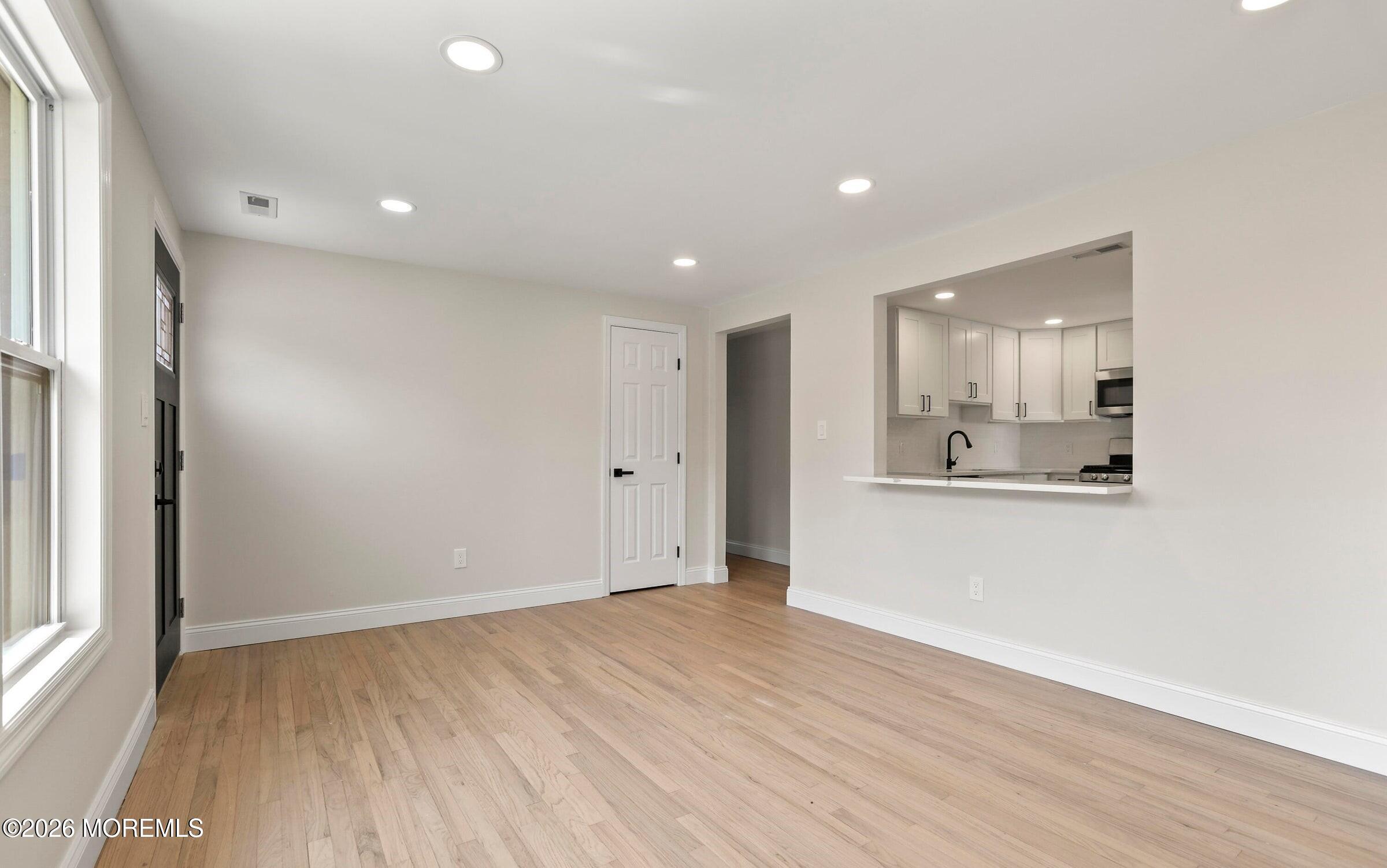 77 Helen Avenue Image 3