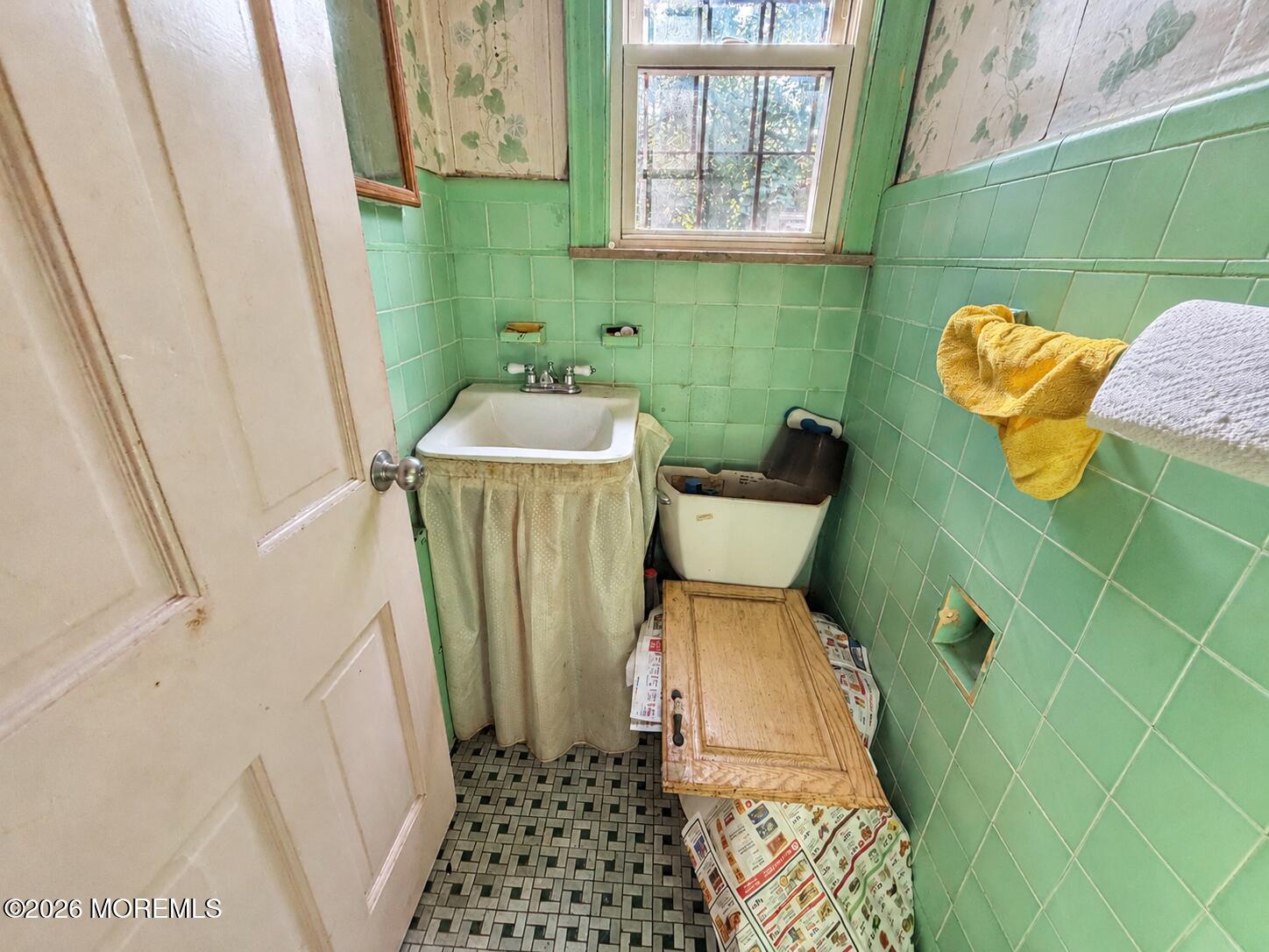 392 Berkeley Road, Orange, NJ, 07050 image 16