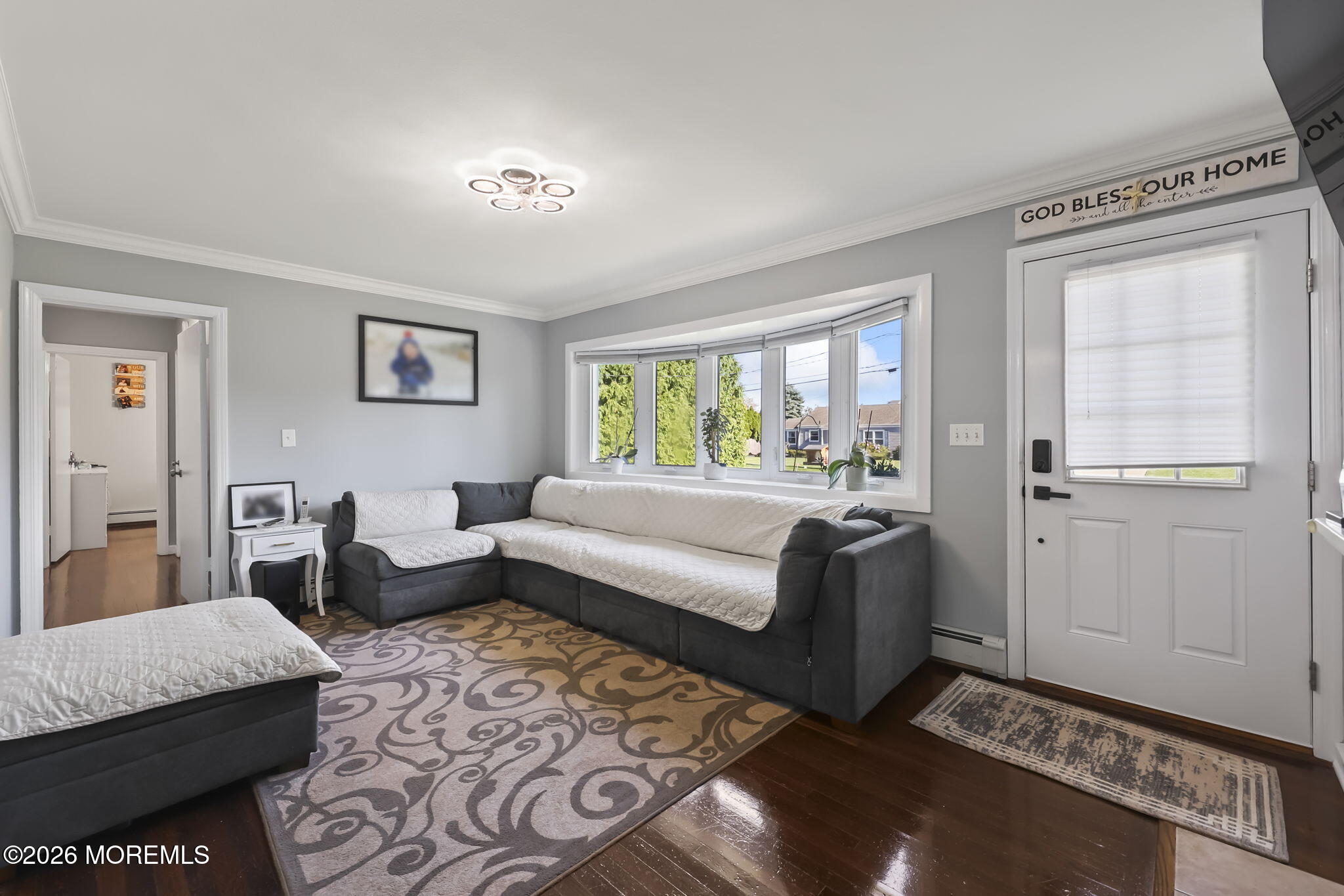 2149 Evergreen Avenue Image 5