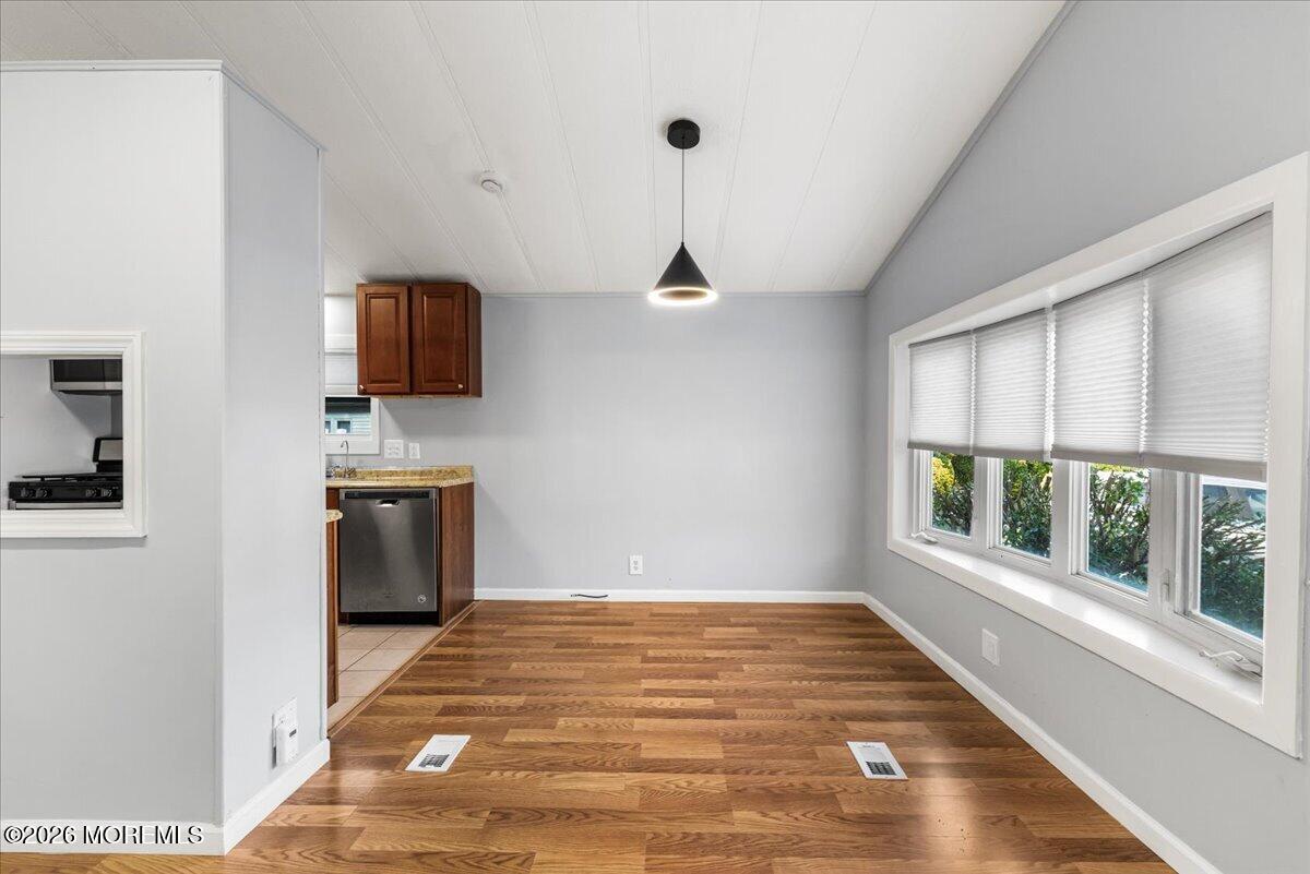 72 Deer Way, Englishtown, NJ, 07726 image 11