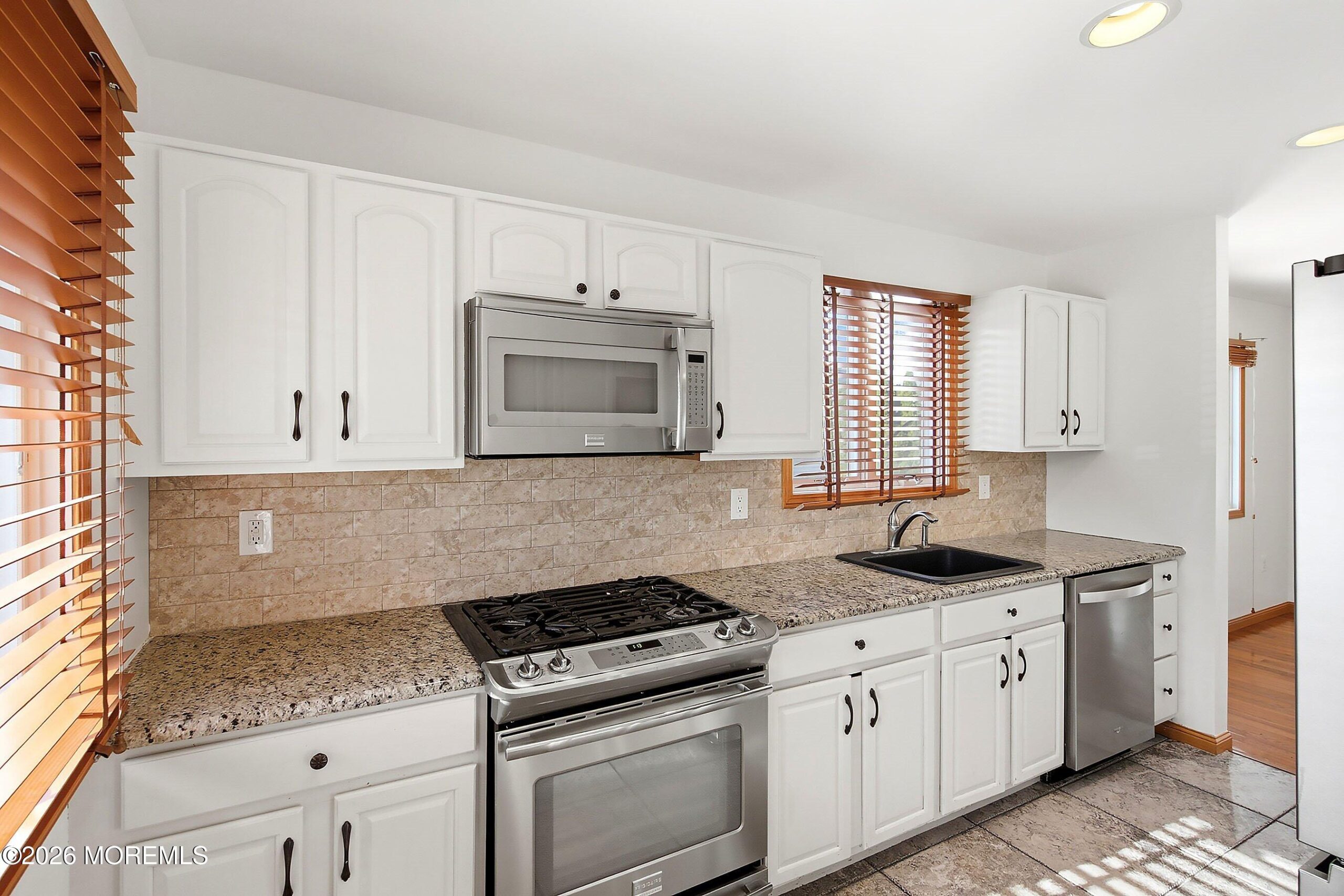624 Mermaid Avenue Image 4