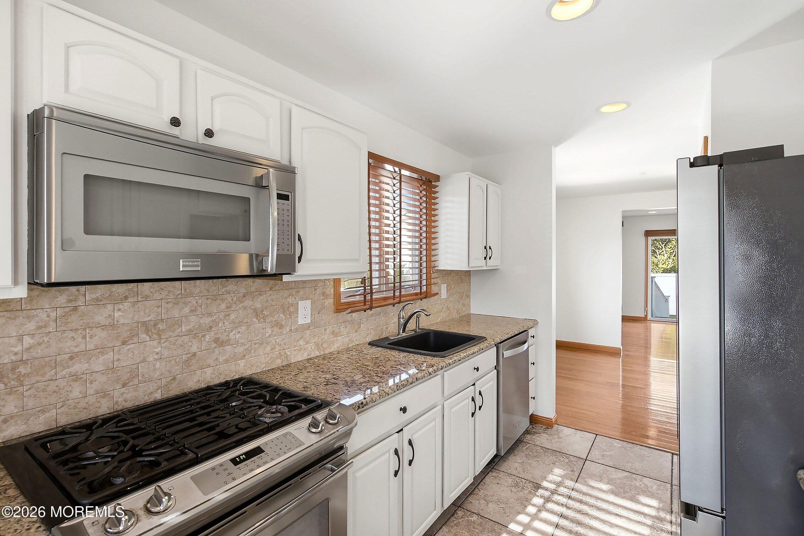 624 Mermaid Avenue Image 5