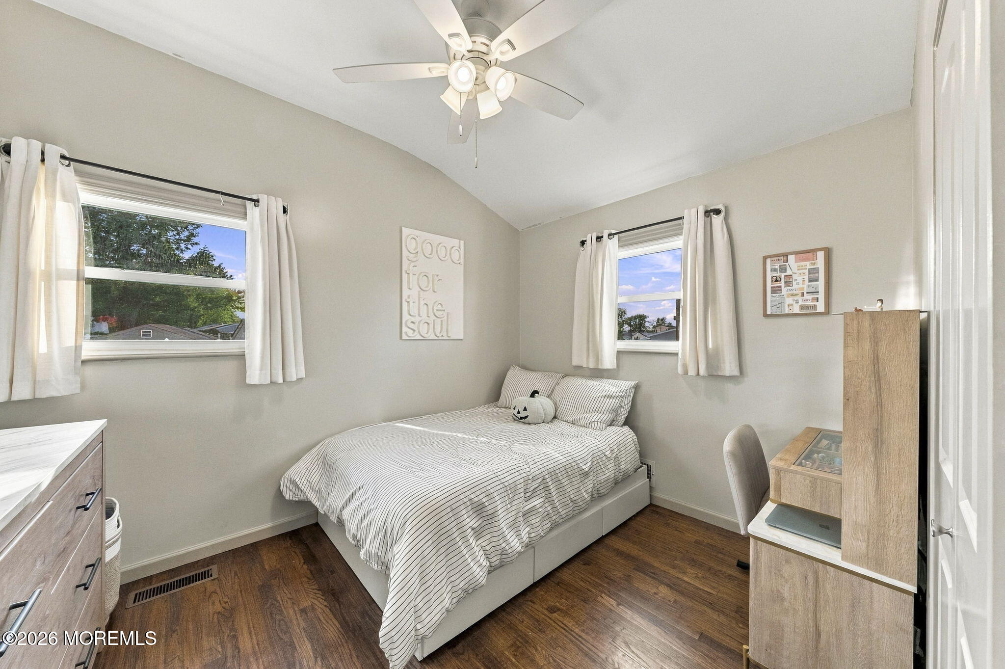54 Boulevard, Laurence Harbor, NJ, 07735 image 32