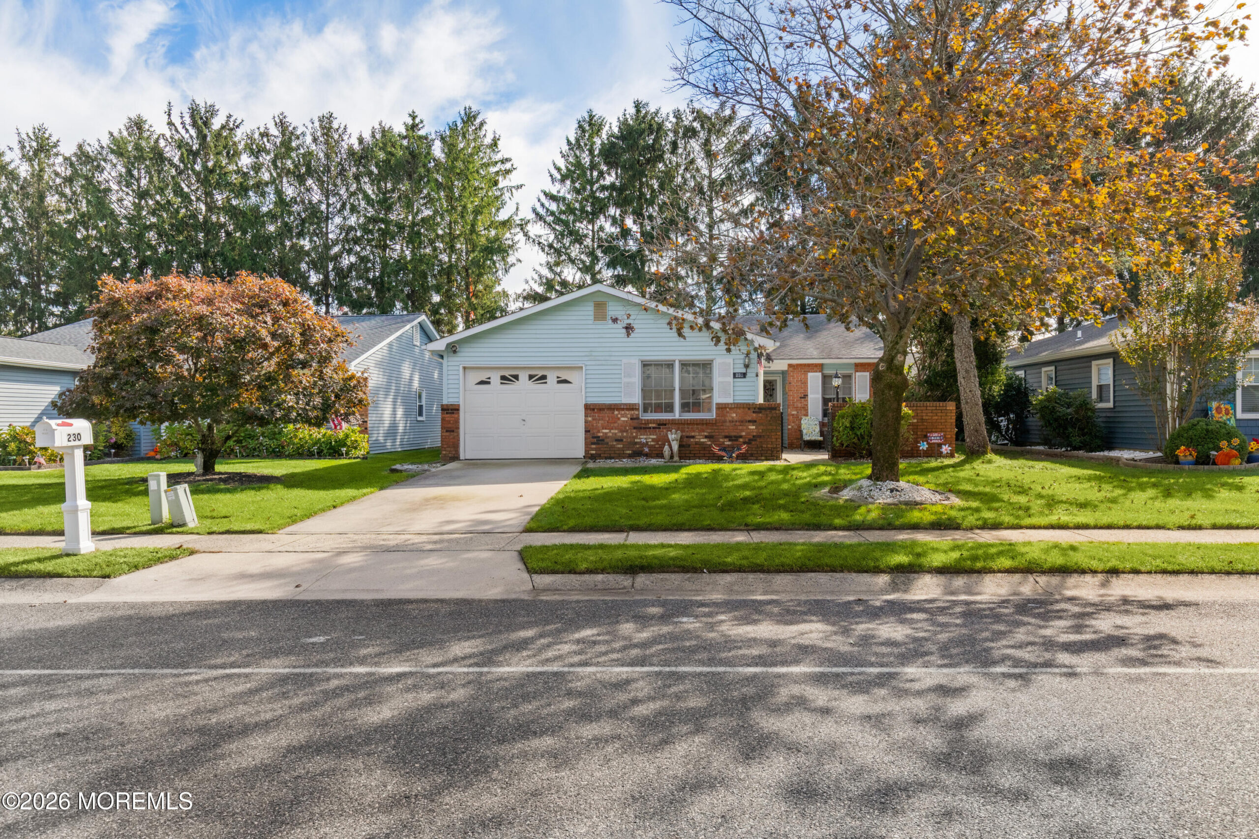 230 Lions Head South Boulevard Image 3