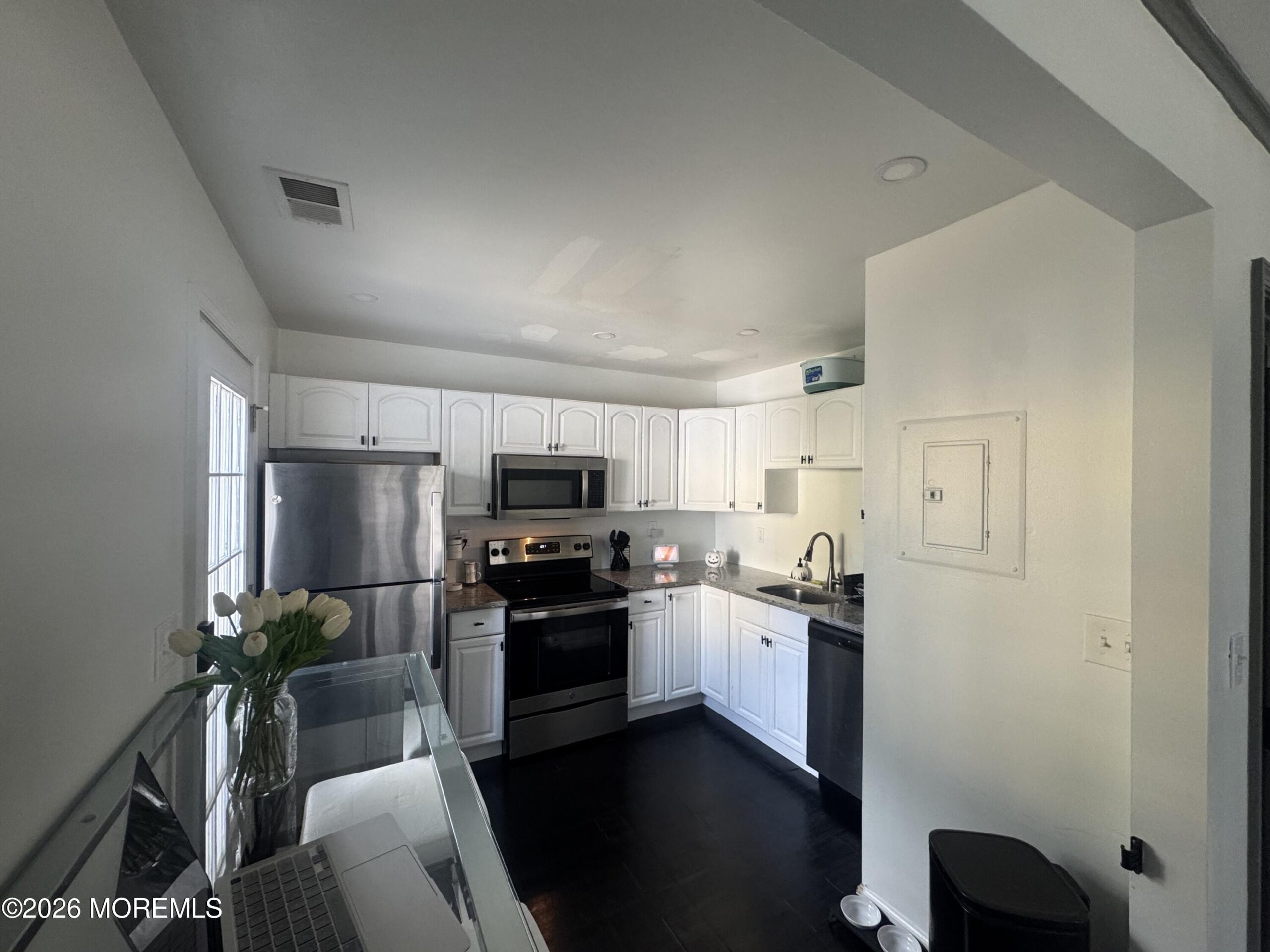 223 Windward Avenue Image 3