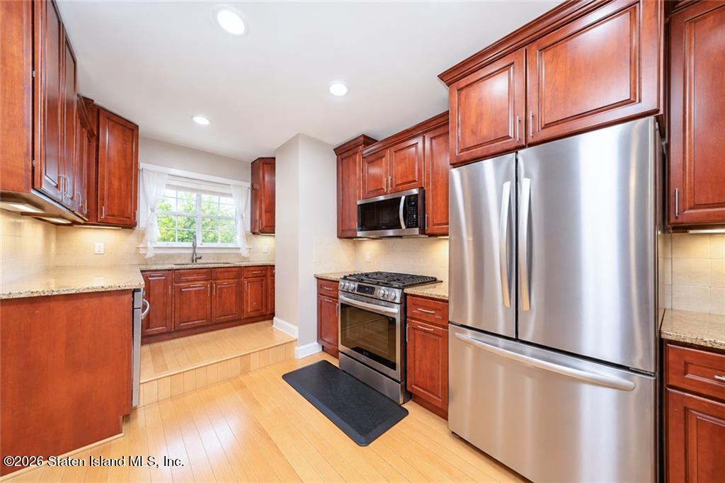 82 Brewster Street, Staten Island, NY, 10304 image 8