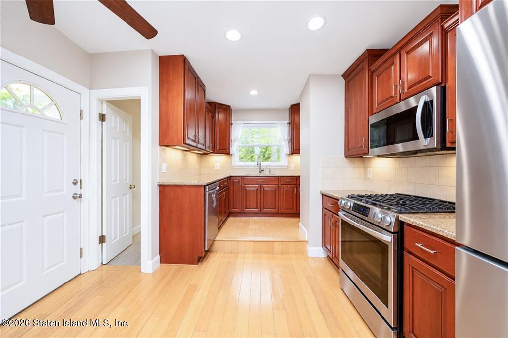 82 Brewster Street, Staten Island, NY, 10304 image 9