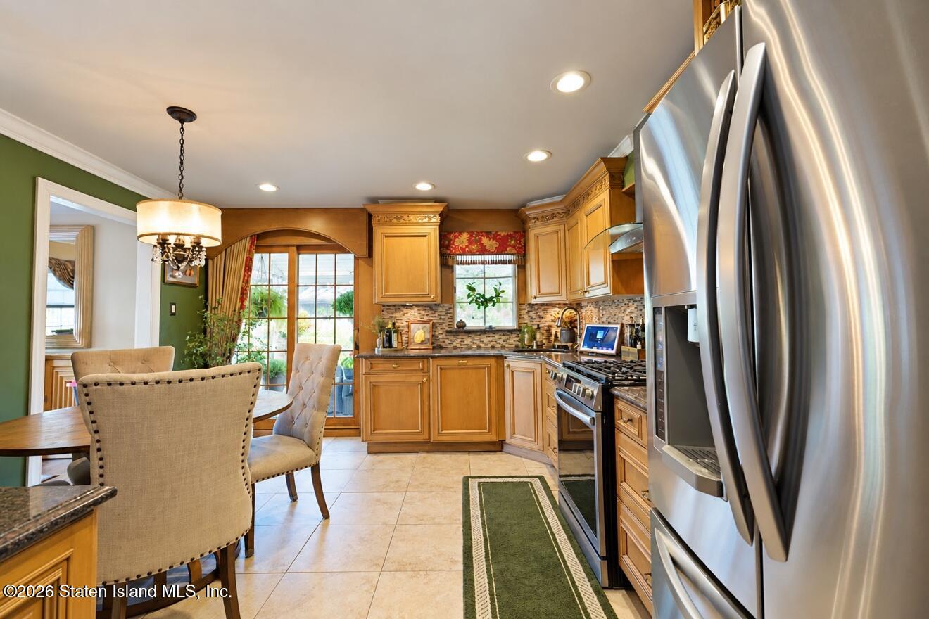 127 Dawson Circle, Staten Island, NY, 10314 image 10