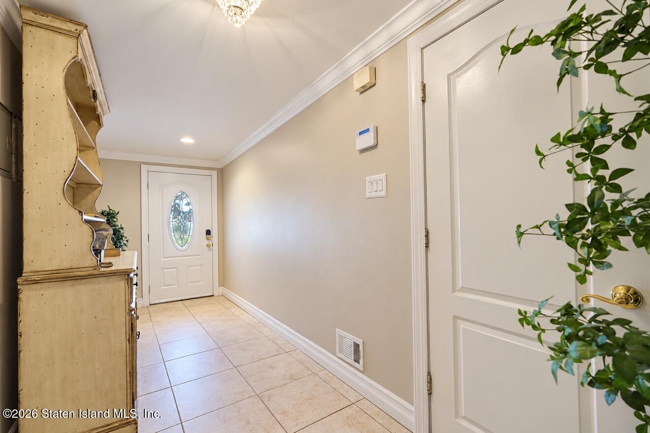 127 Dawson Circle Image 5