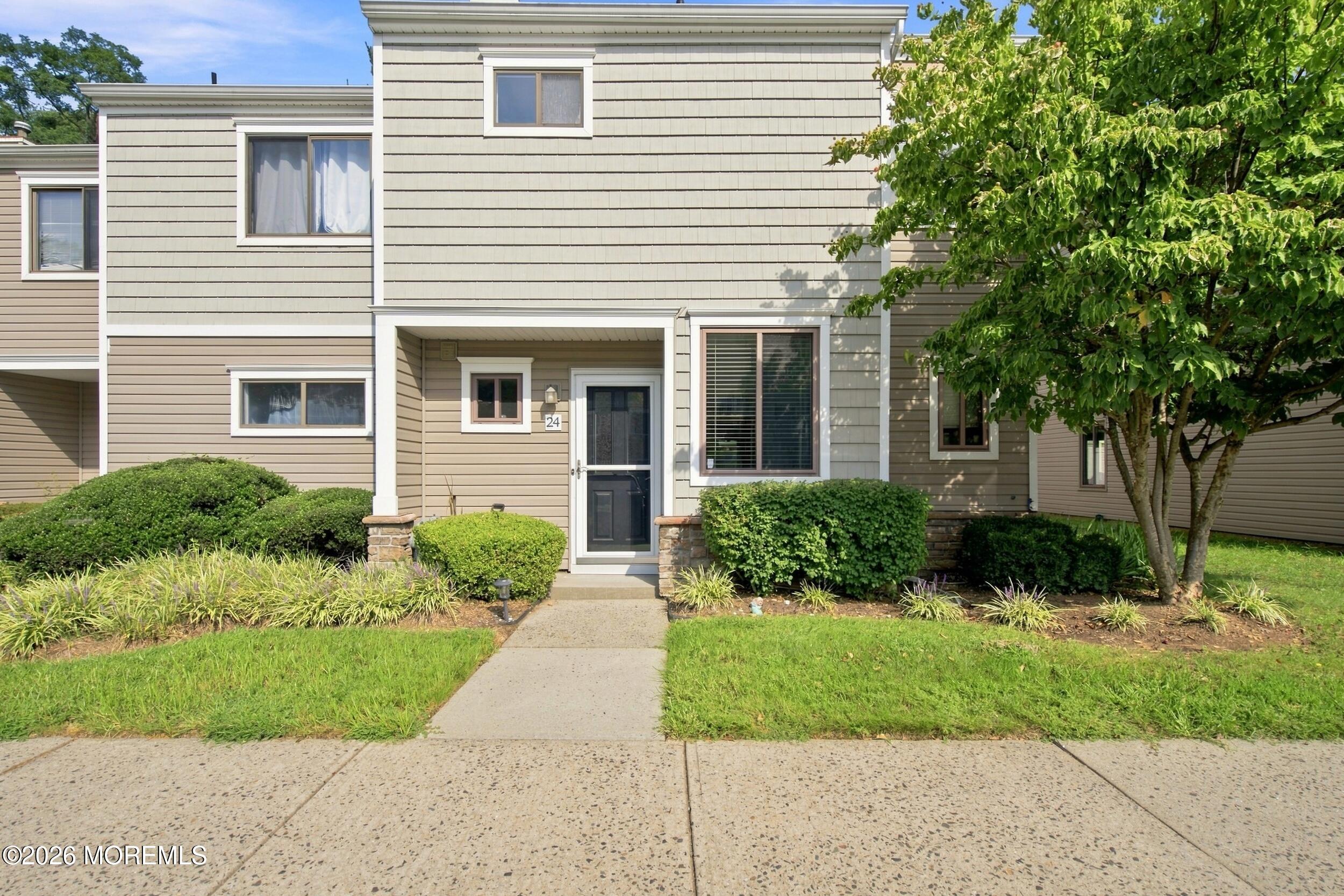 24 Gloria Court Image 3