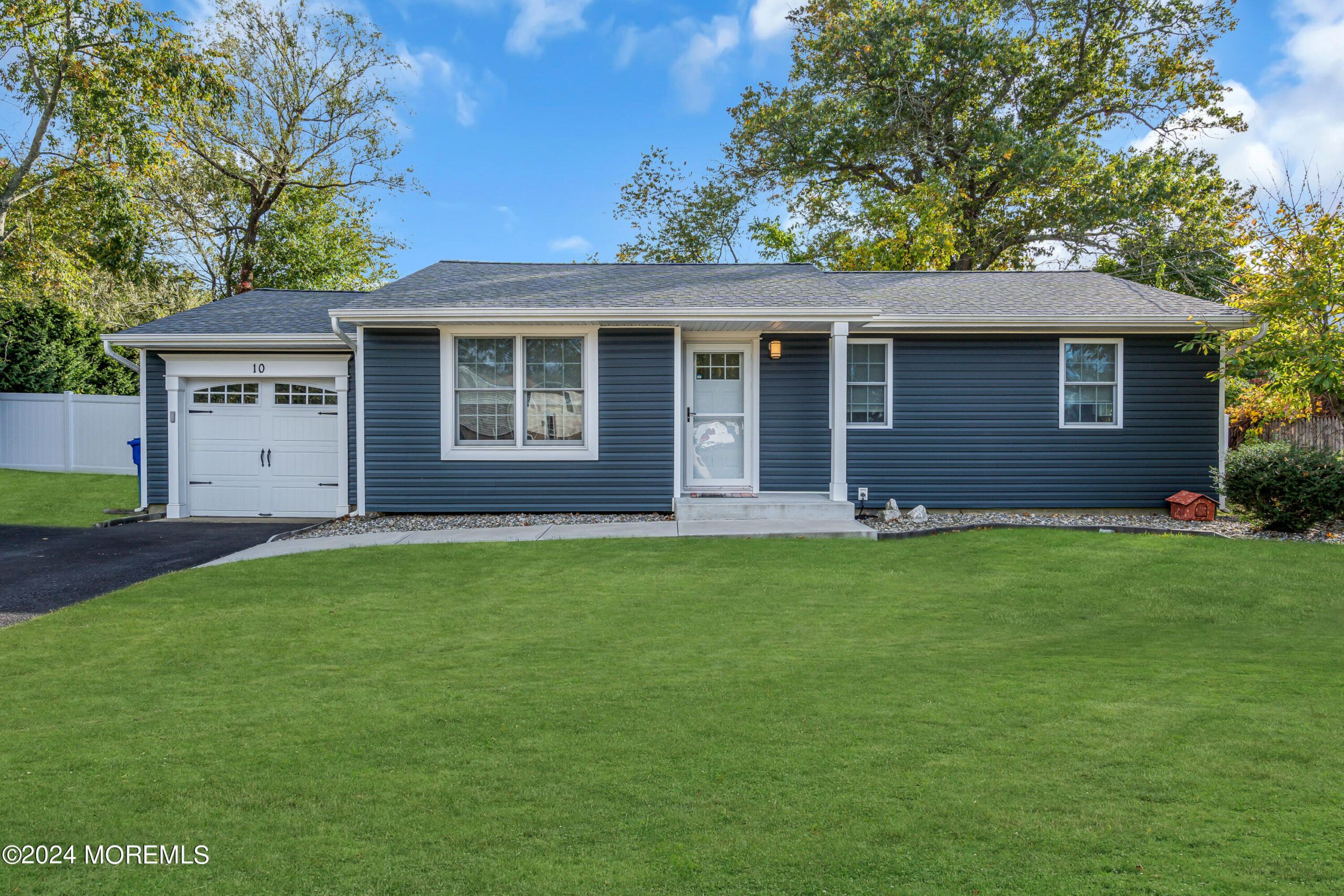 10 Romana Lane, Toms River, NJ, 08755