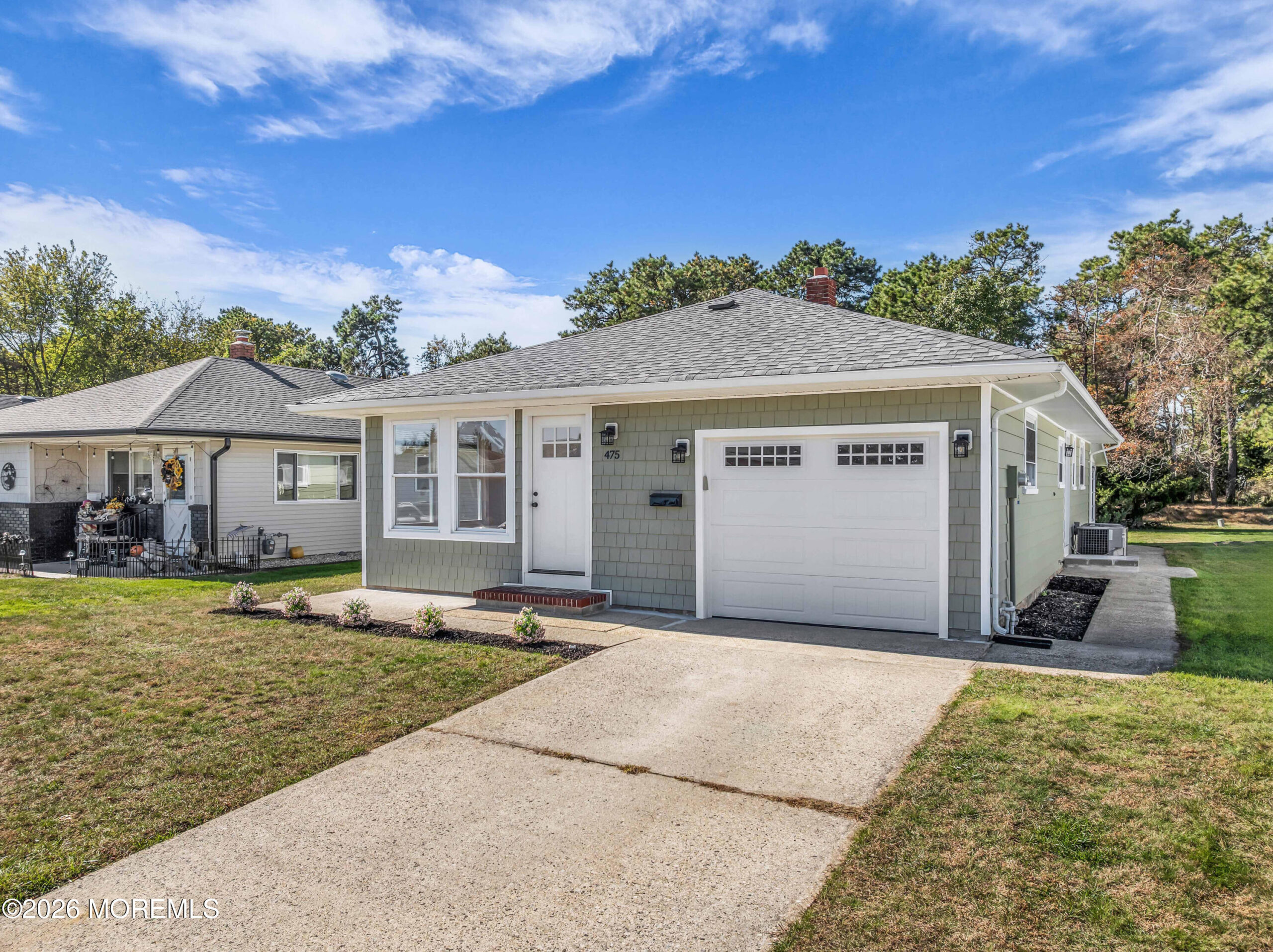 475 Saint Thomas Drive Image 3