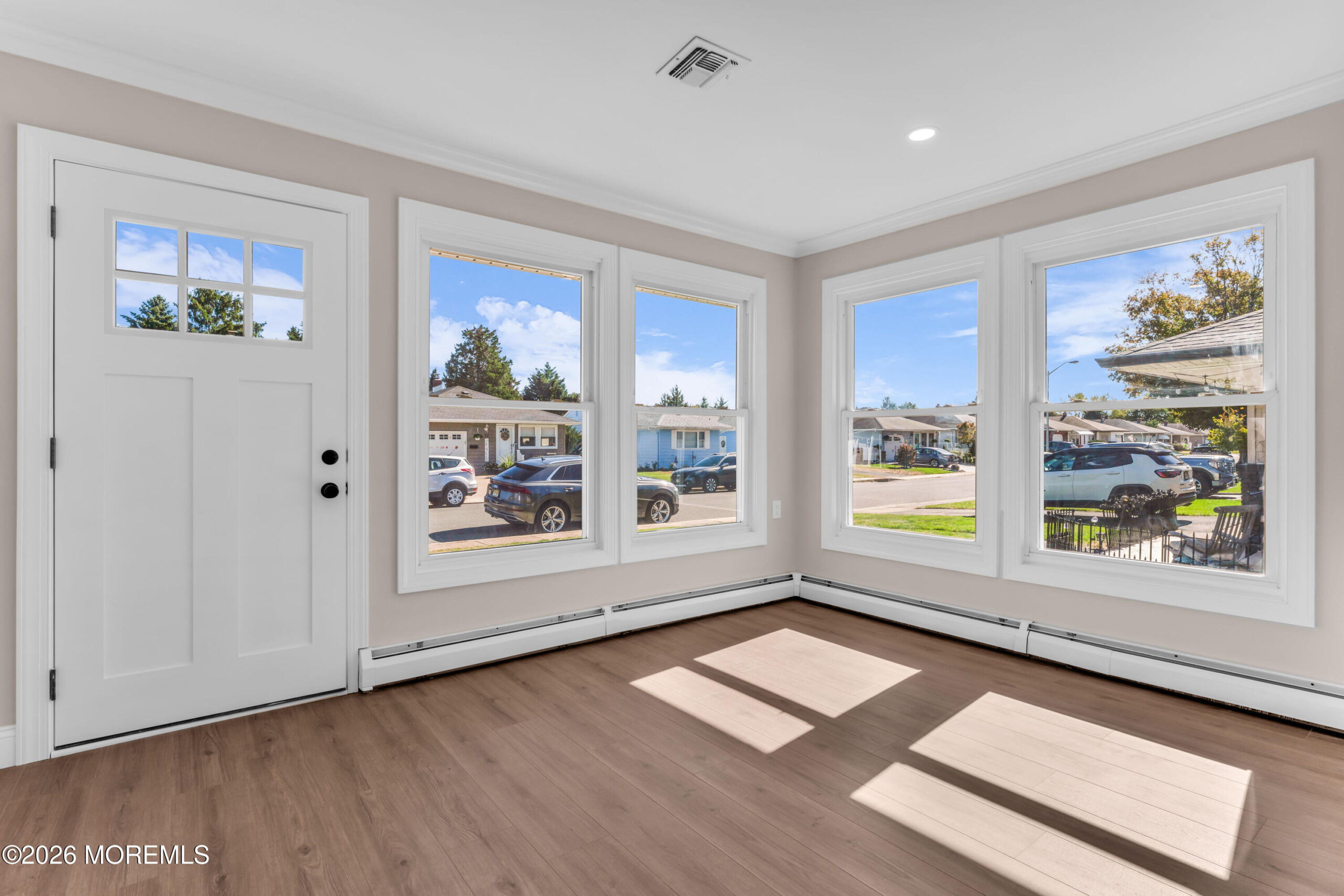 475 Saint Thomas Drive Image 5