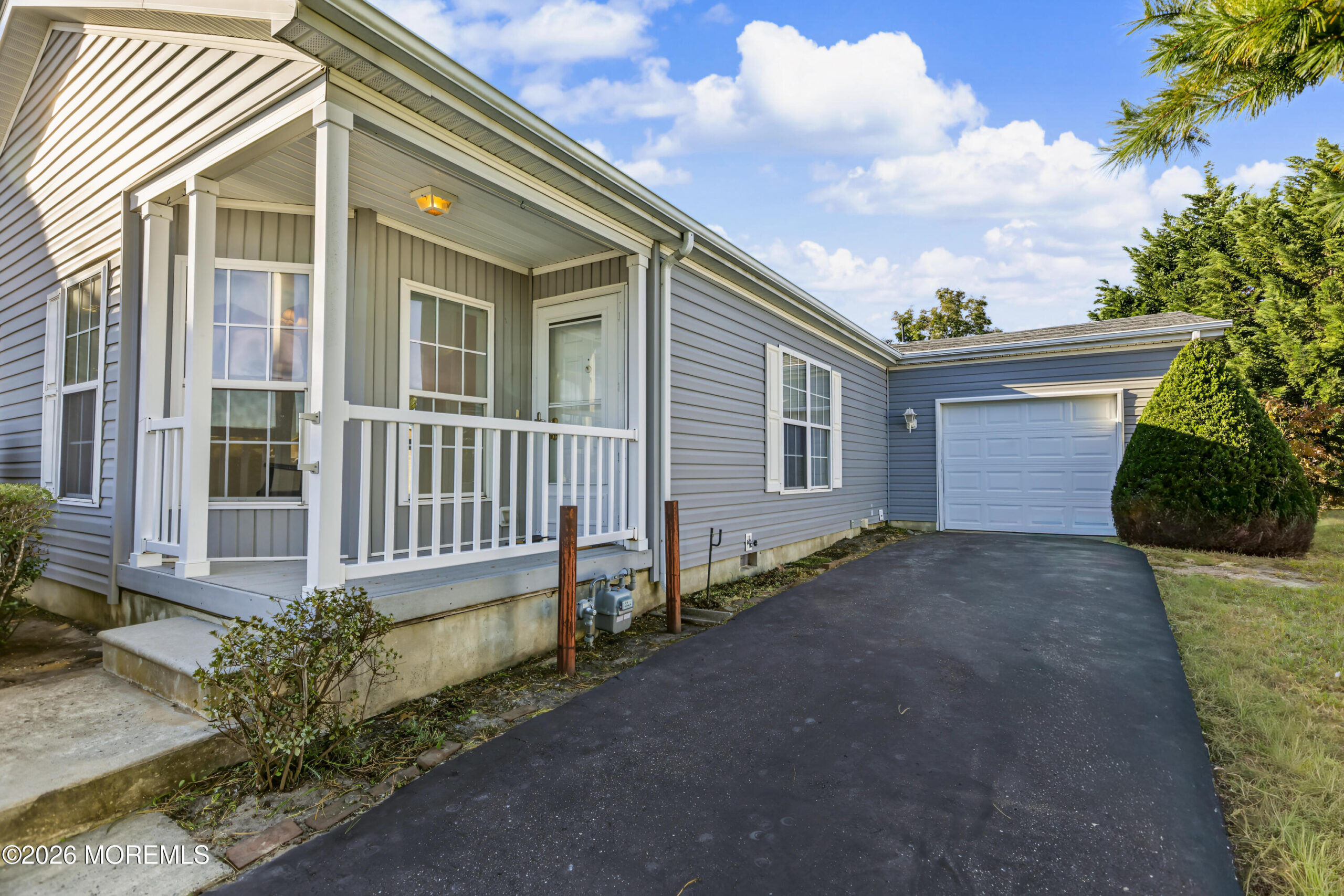 2 Pine Grove Avenue Image 4