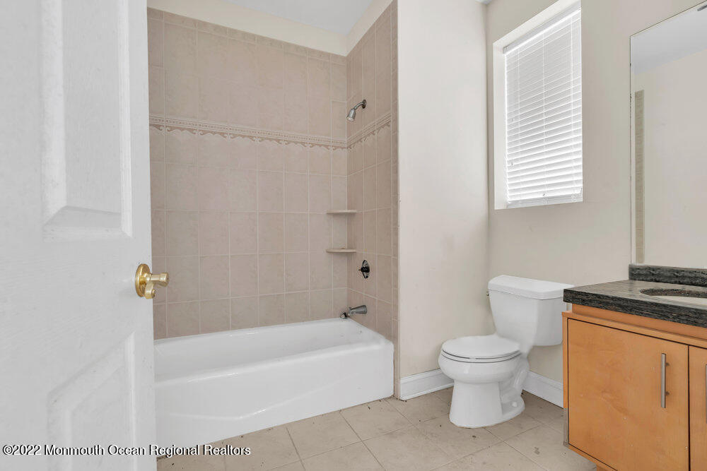 35 S Beers Street, Holmdel, NJ, 07733 image 71