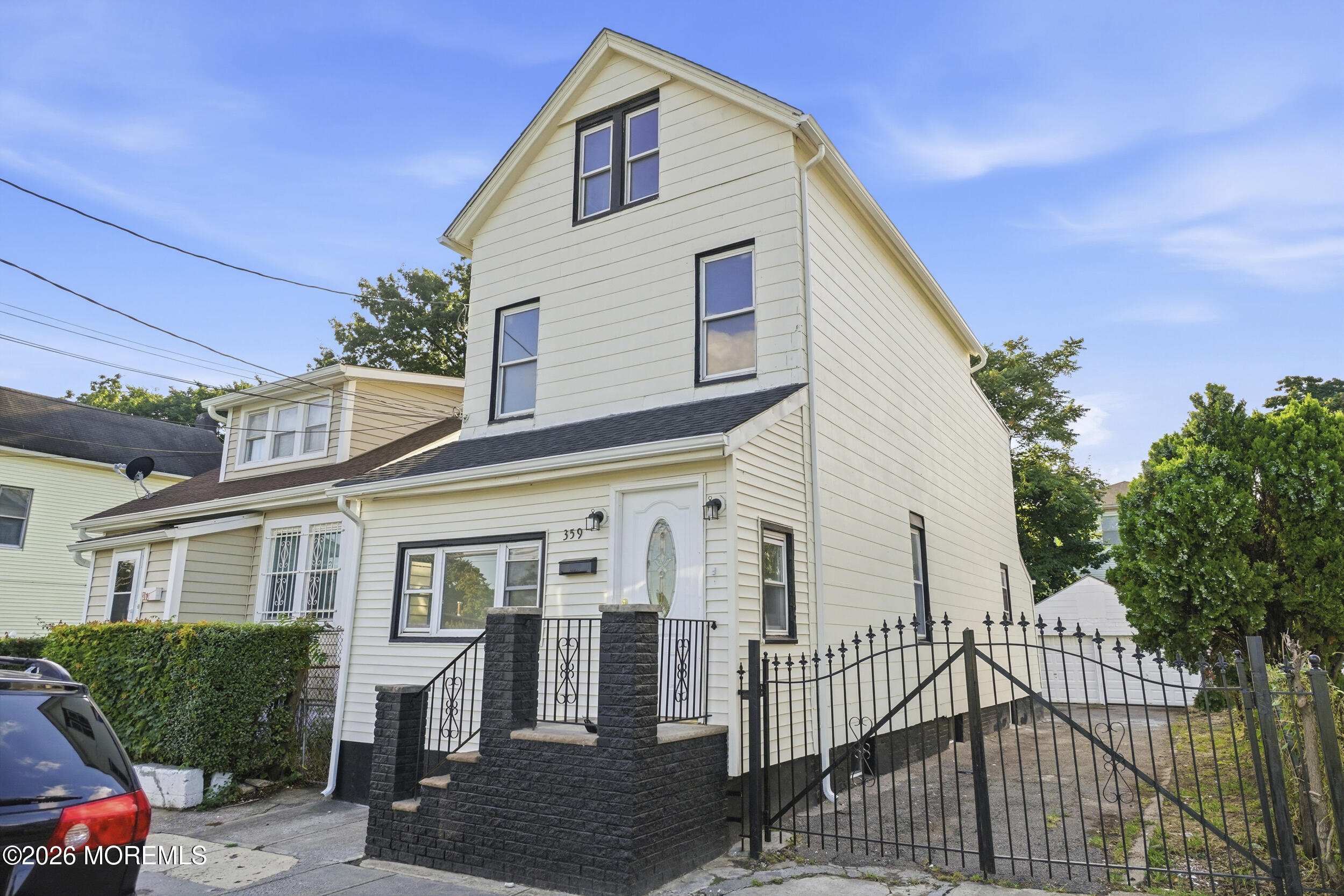 359-361 S 18th Street Image 3