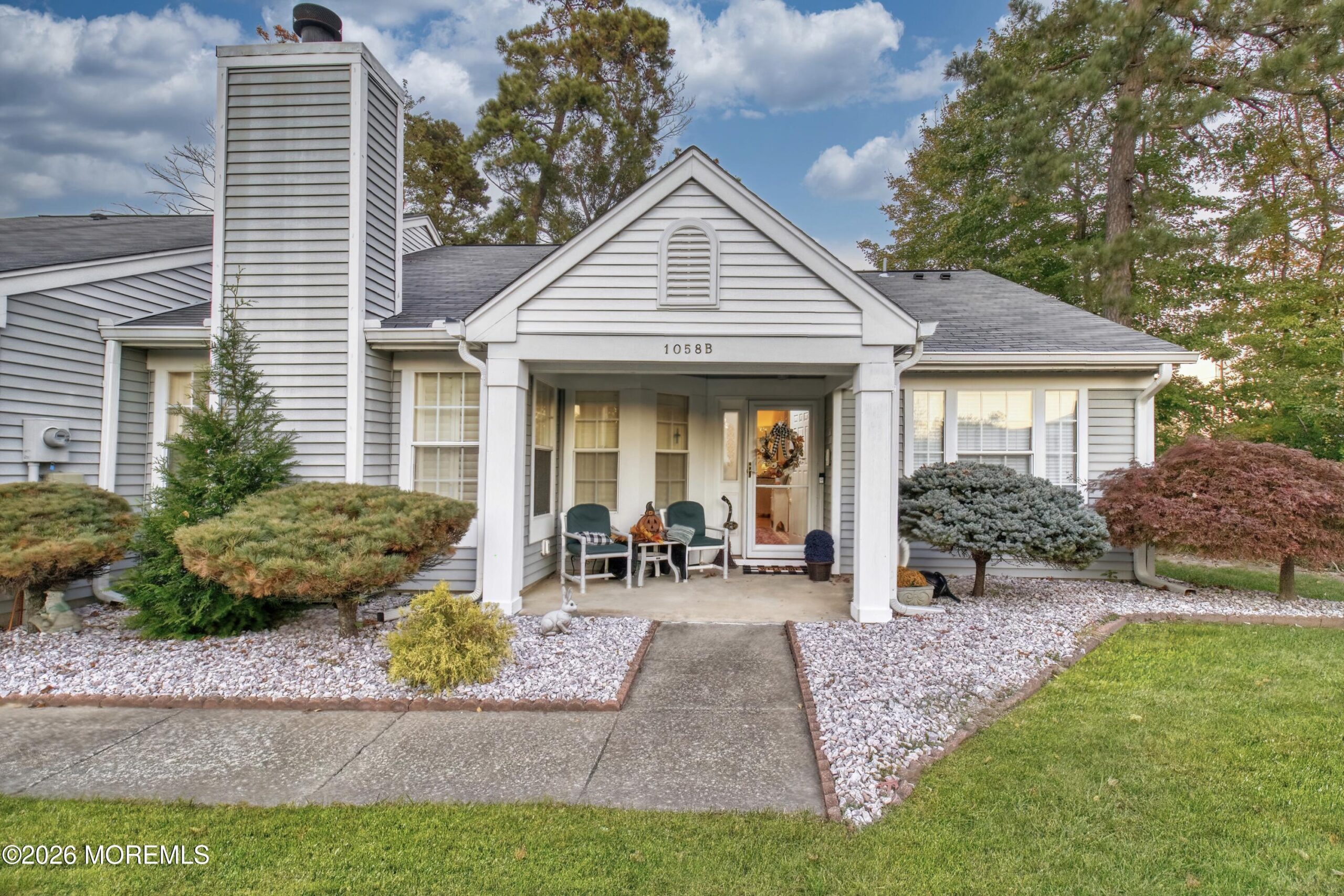 1058B Buckingham Drive Image 4