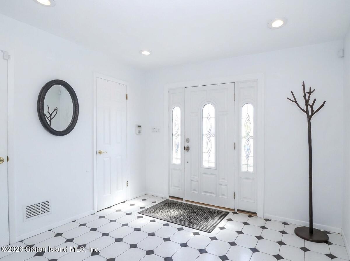 162 Stroud Avenue Image 4
