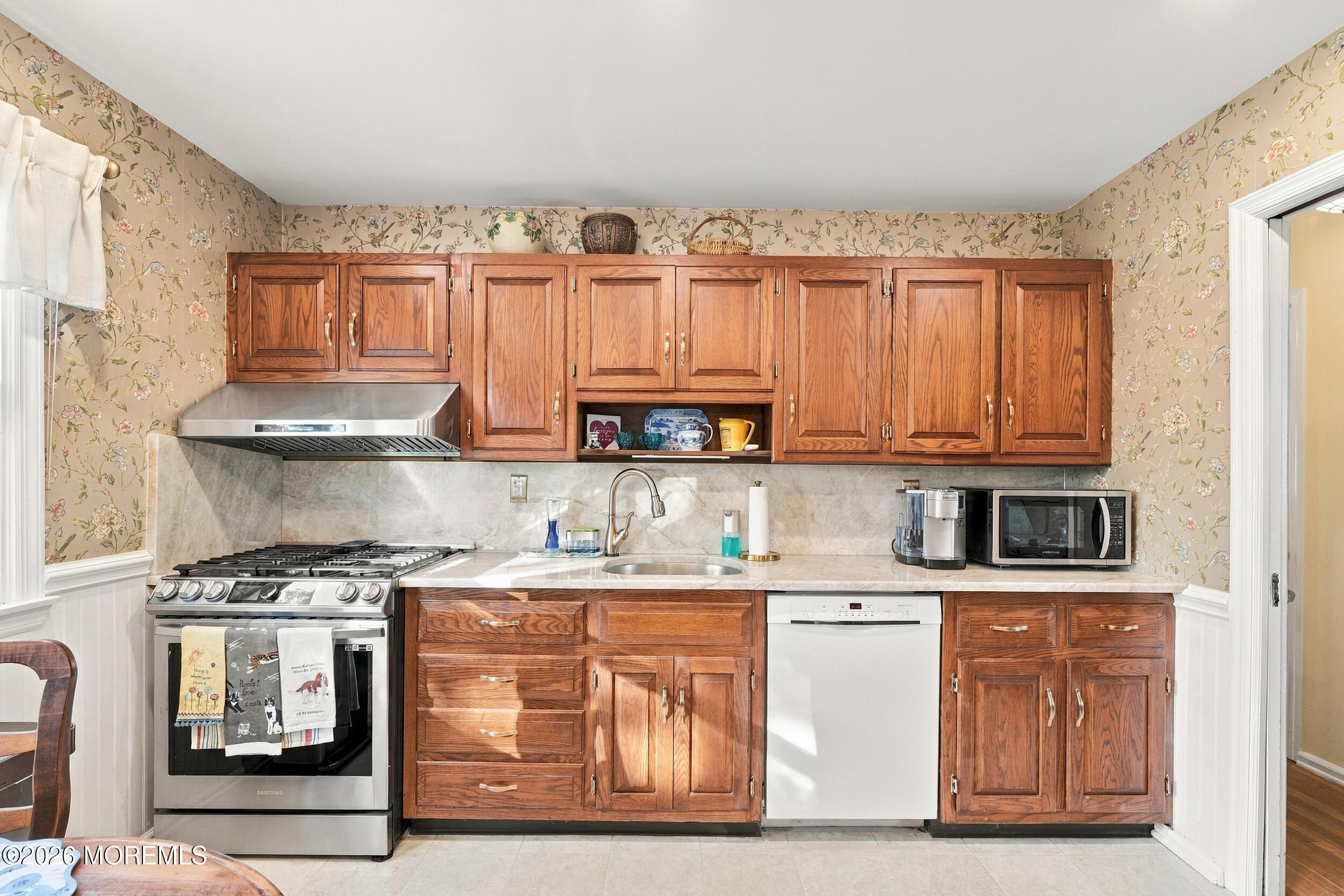 3 Roslyn Drive, Oakhurst, NJ, 07755 image 29