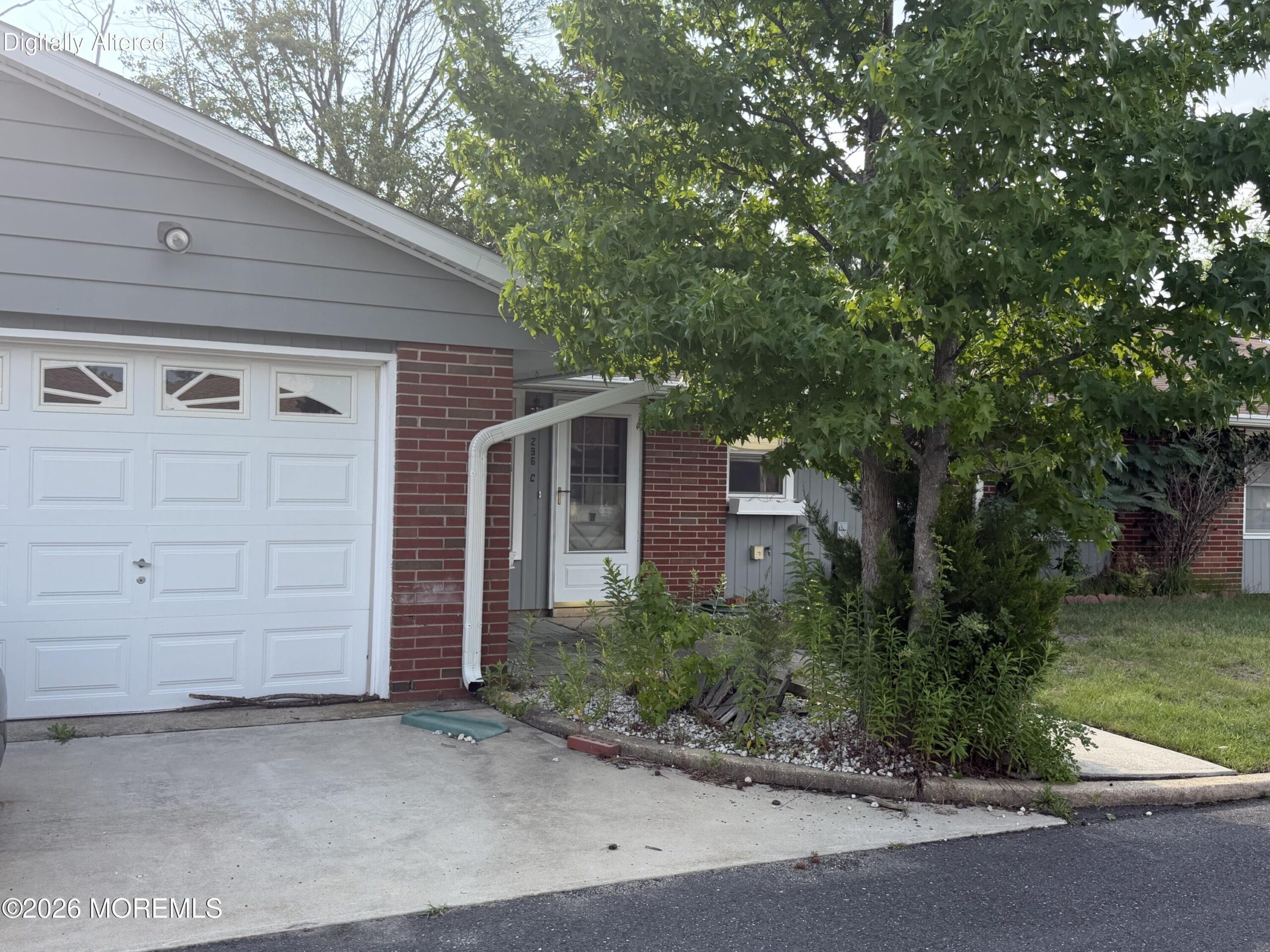 296C Dorchester Drive Image 2