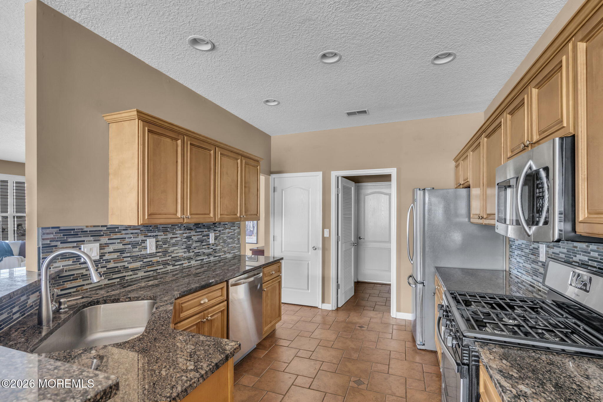 9 Sunnyfield Lane Image 4