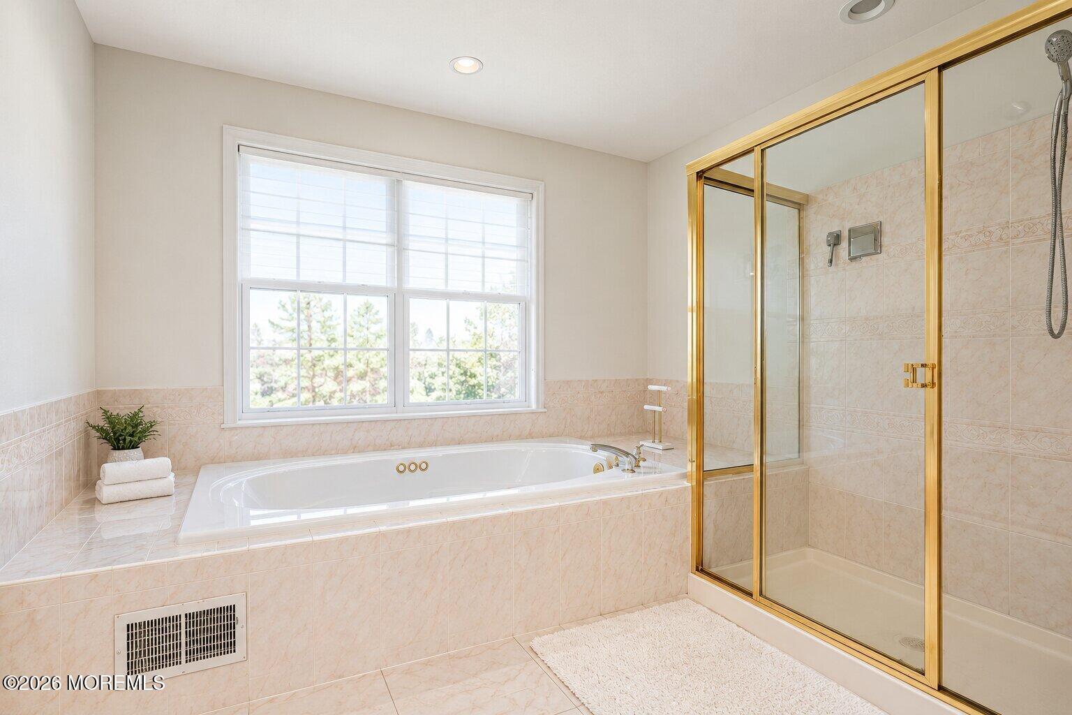 4 Lightfoot Drive, Manalapan, NJ, 07726 image 38