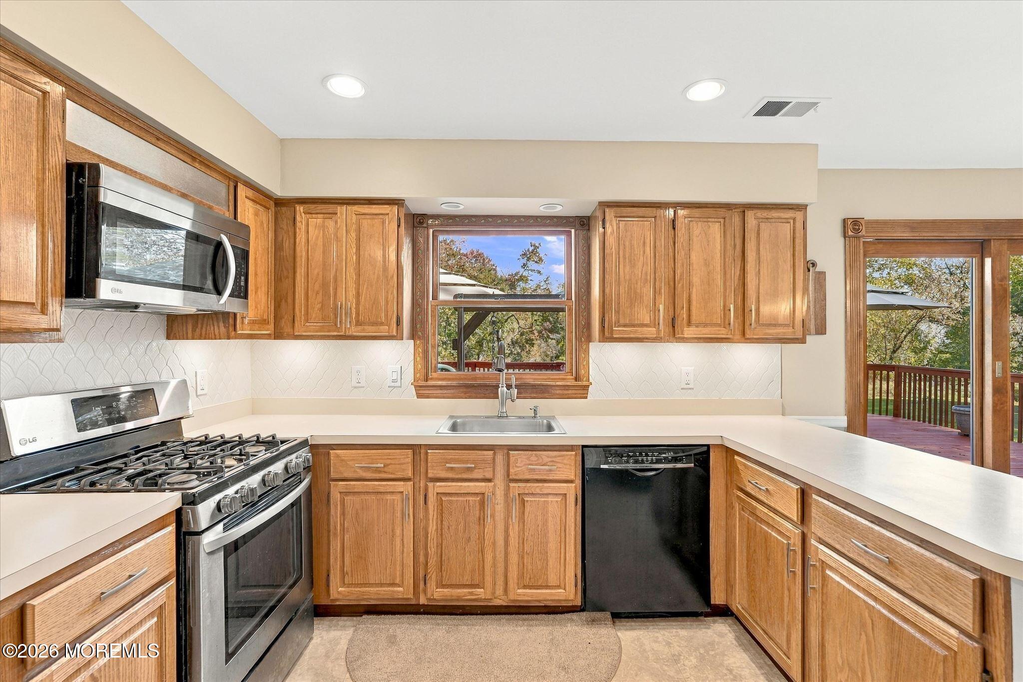 8 Assunpink Trail, Freehold, NJ, 07728 image 12