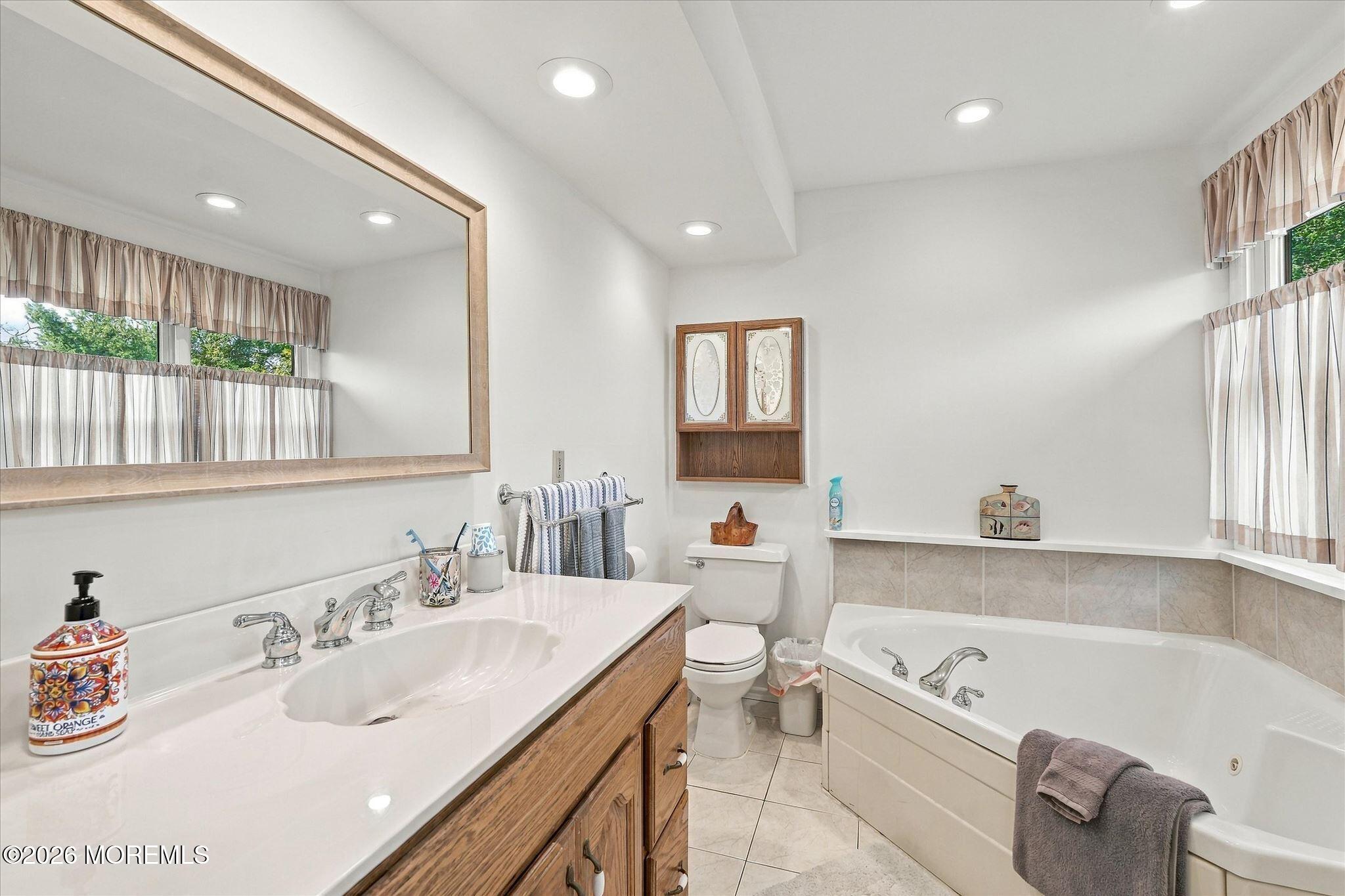 8 Assunpink Trail, Freehold, NJ, 07728 image 18