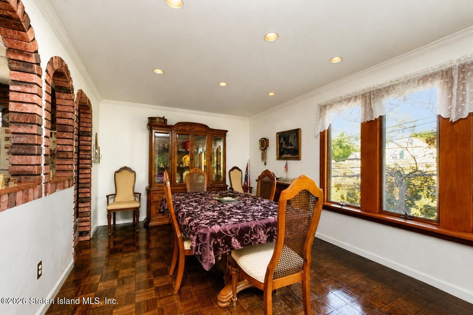 216 Clermont Place Image 5