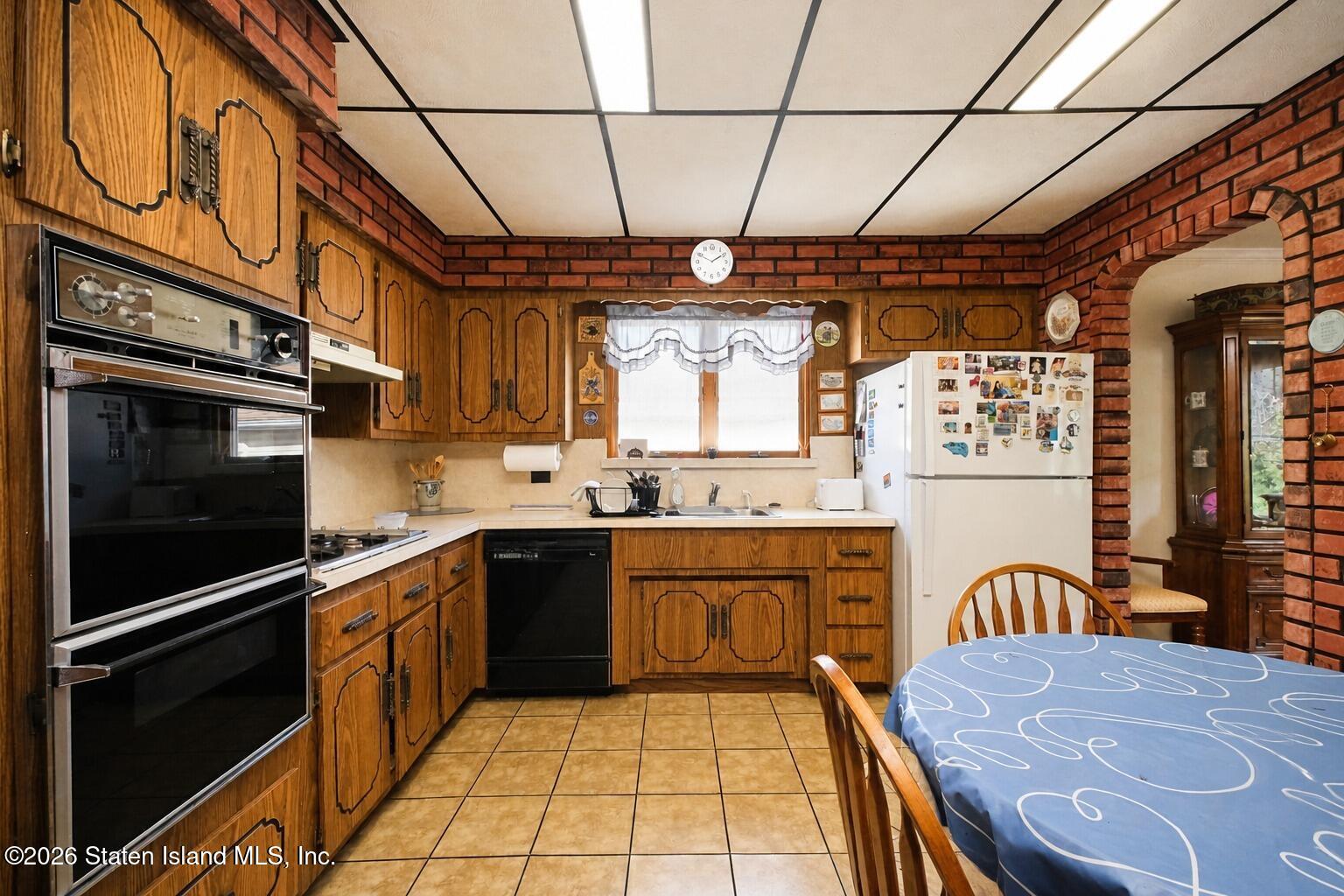 216 Clermont Place, Staten Island, NY, 10314 image 8