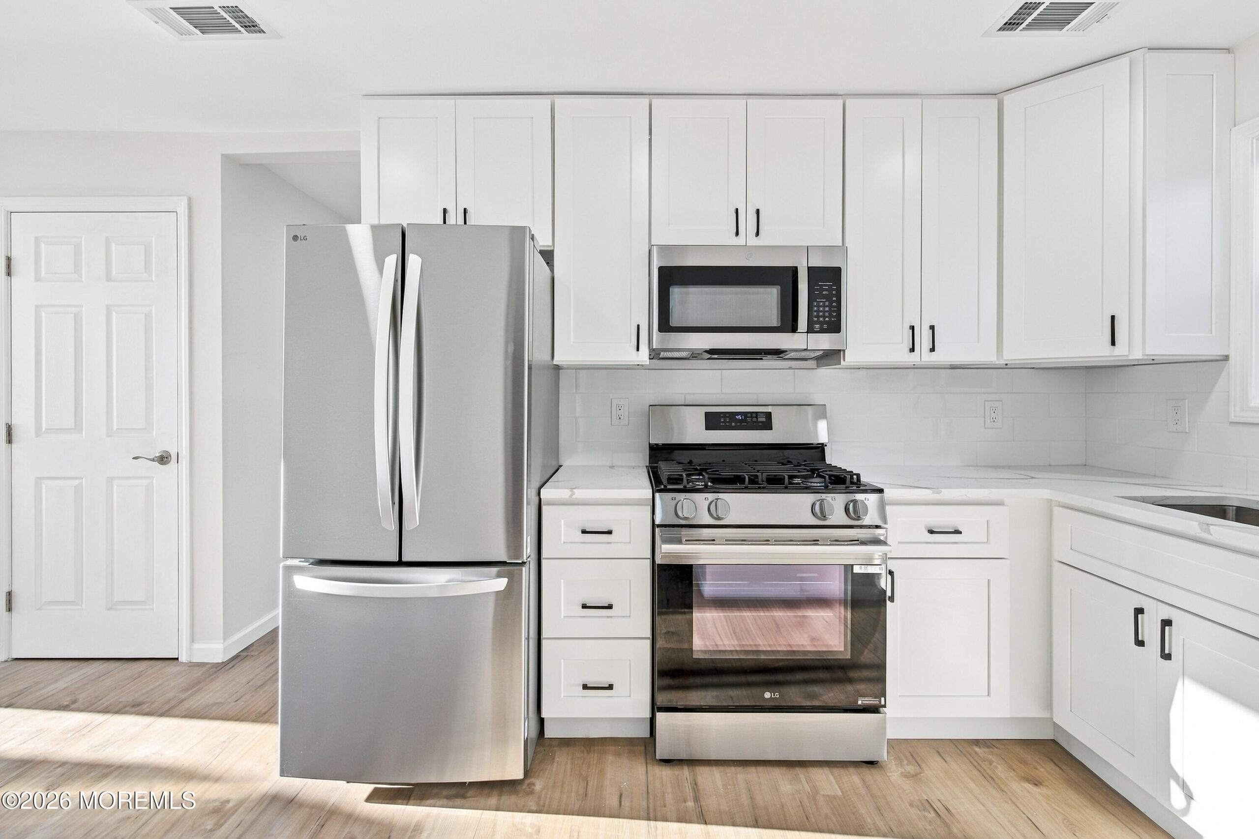 85 Pacific Boulevard, Keyport, NJ, 07735 image 21